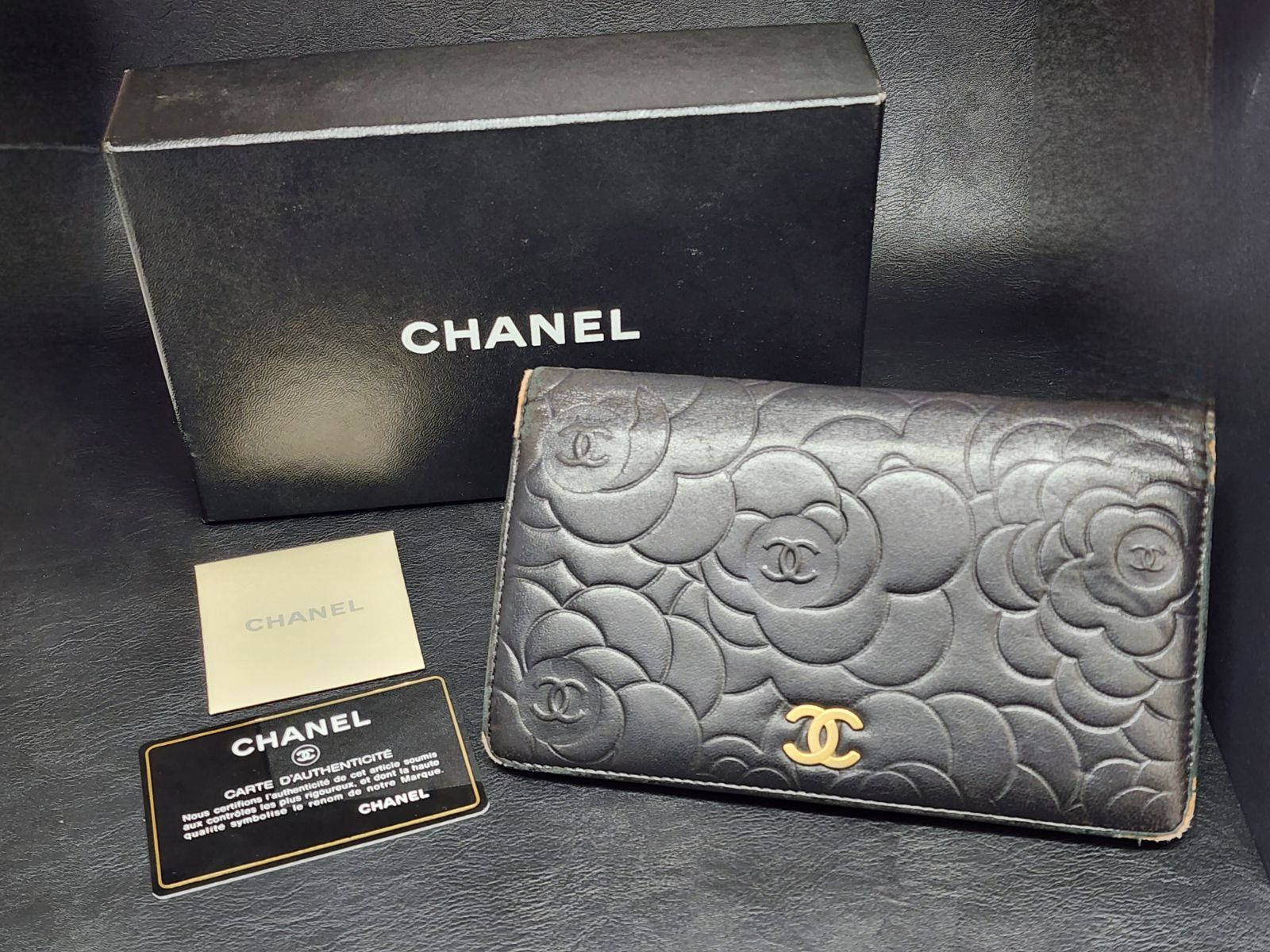 CHANEL シャネル 二つ折り 長財布 カメリア ココマーク ブラック CHANEL シャネル 二つ折り 長財布 カメリア ココマーク ブラック