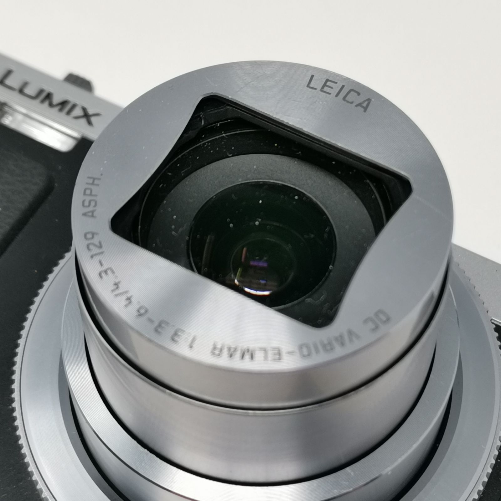 ☆希少 生産終了 Panasonic LUMIX DMC-TZ70 カメラ コンデジ 動作確認