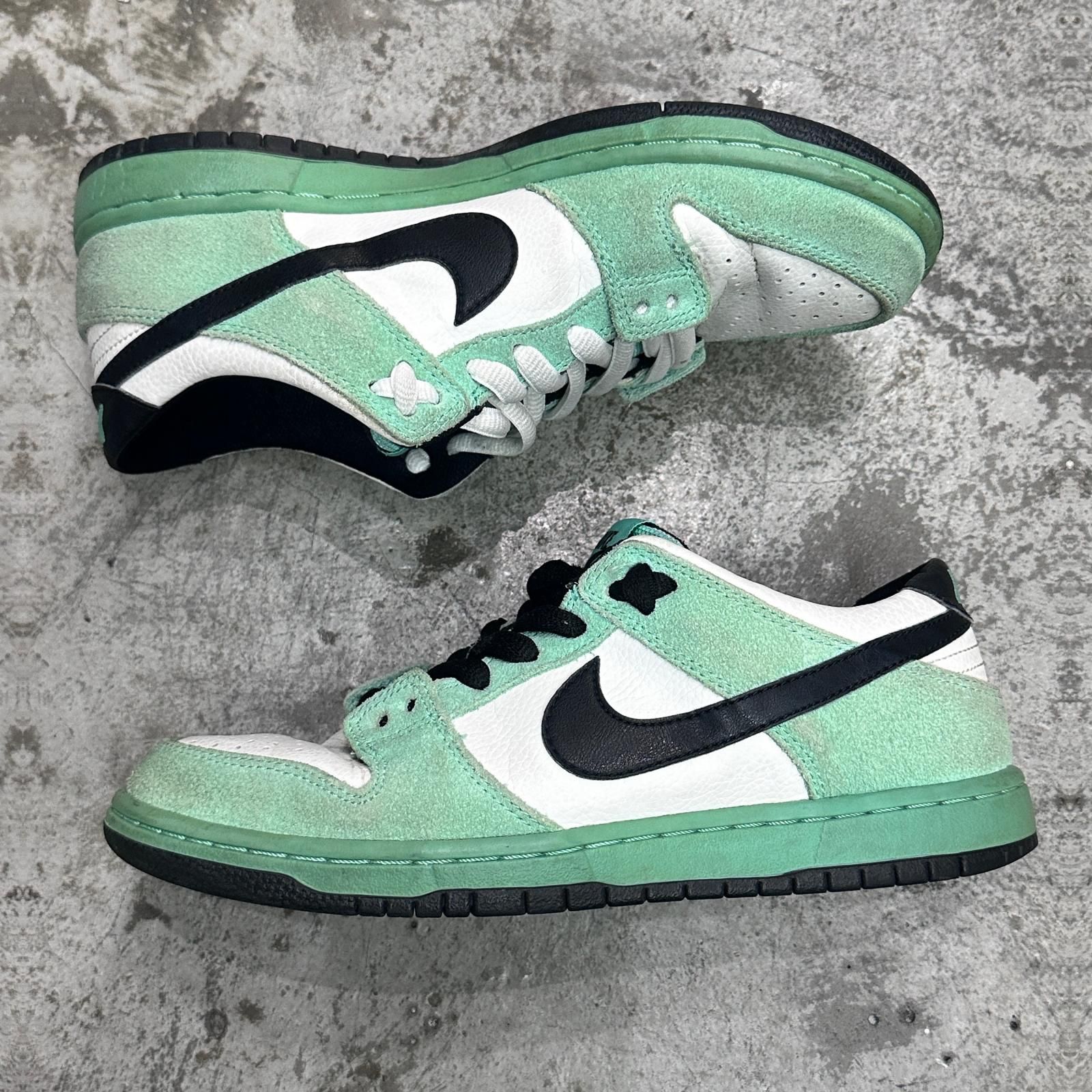 NIKE SB Dunk Low Pro 
