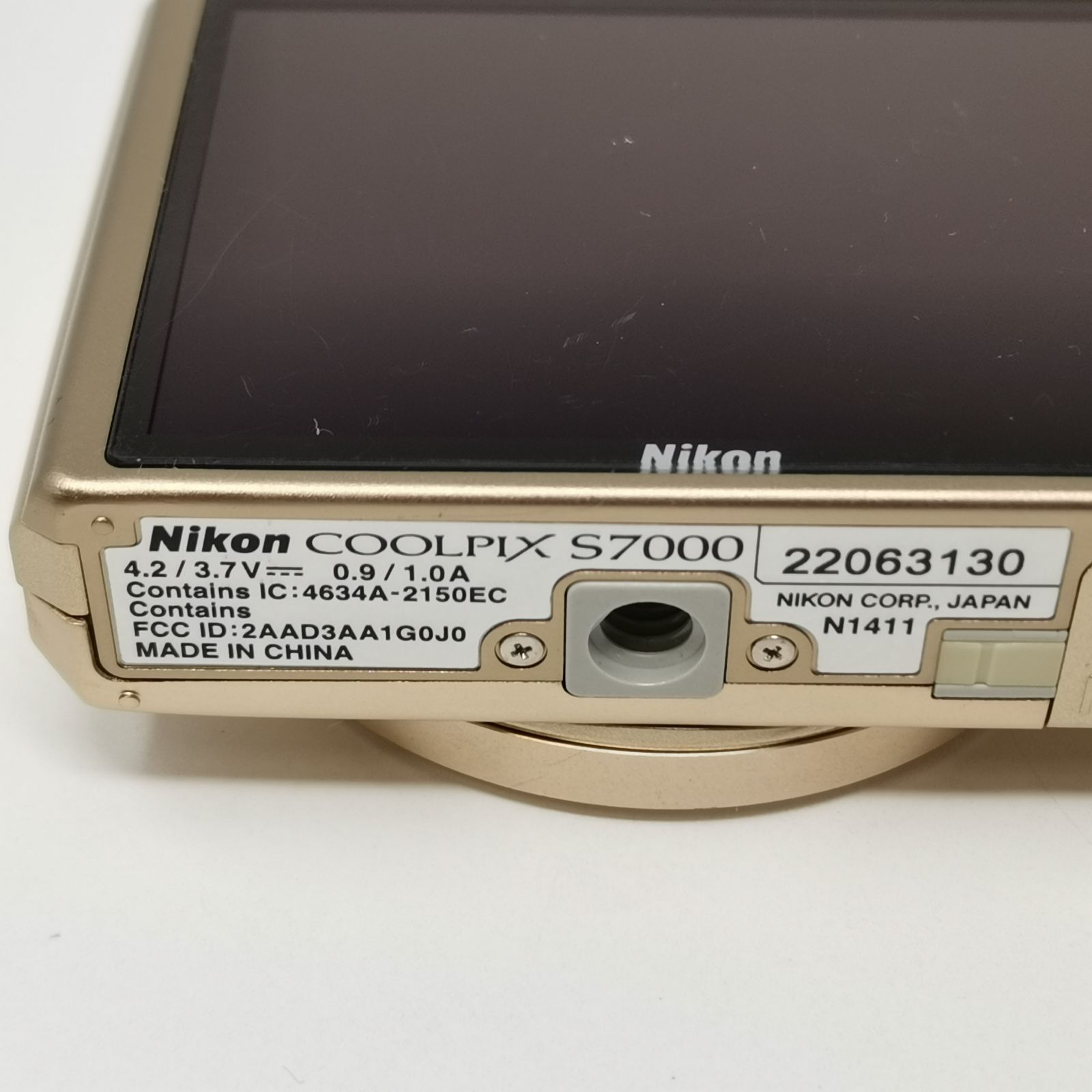 Nikon COOLPIX S7000 カメラ コンデジ ゴールド 充電器ないため動作未