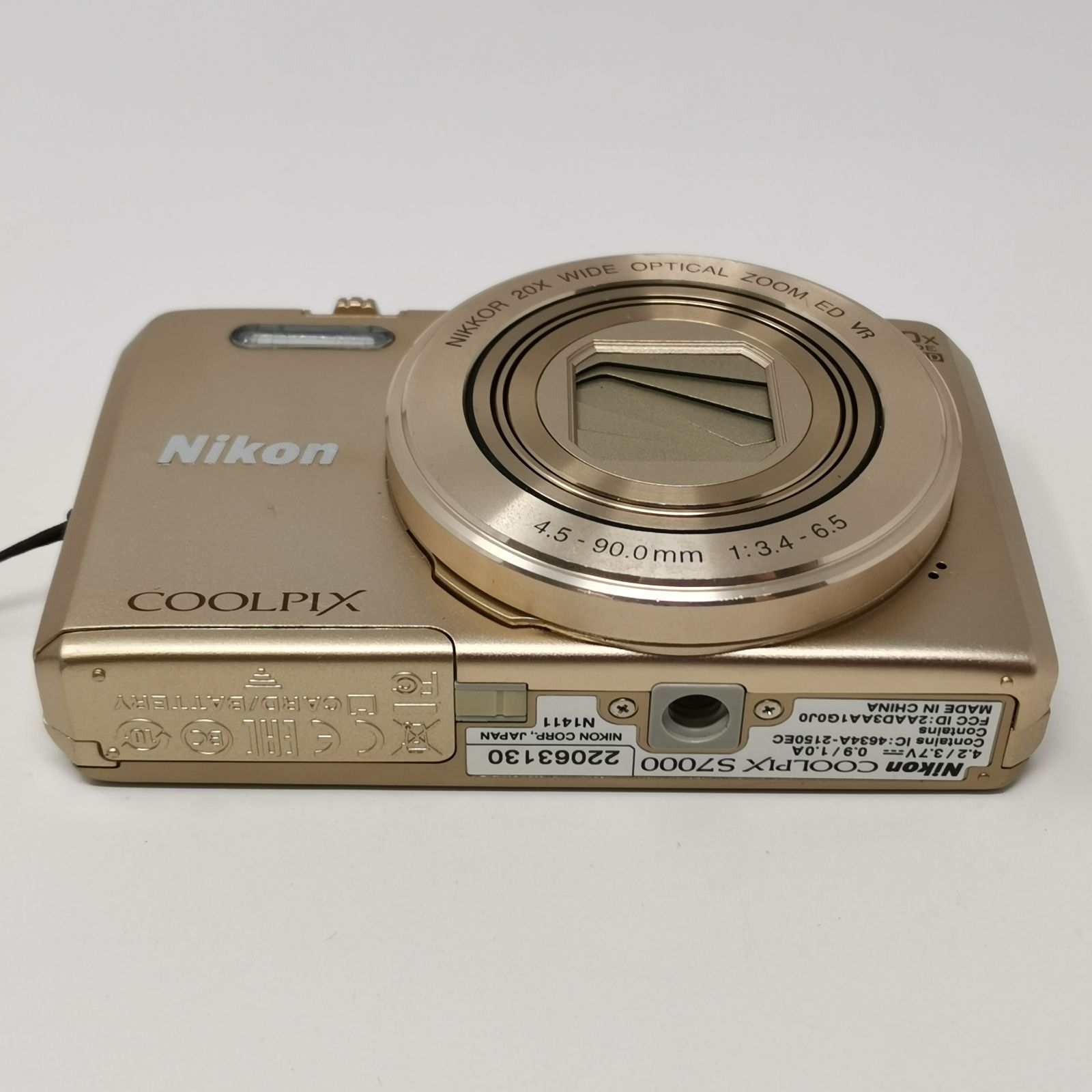 Nikon COOLPIX S7000 カメラ コンデジ ゴールド 充電器ないため動作未