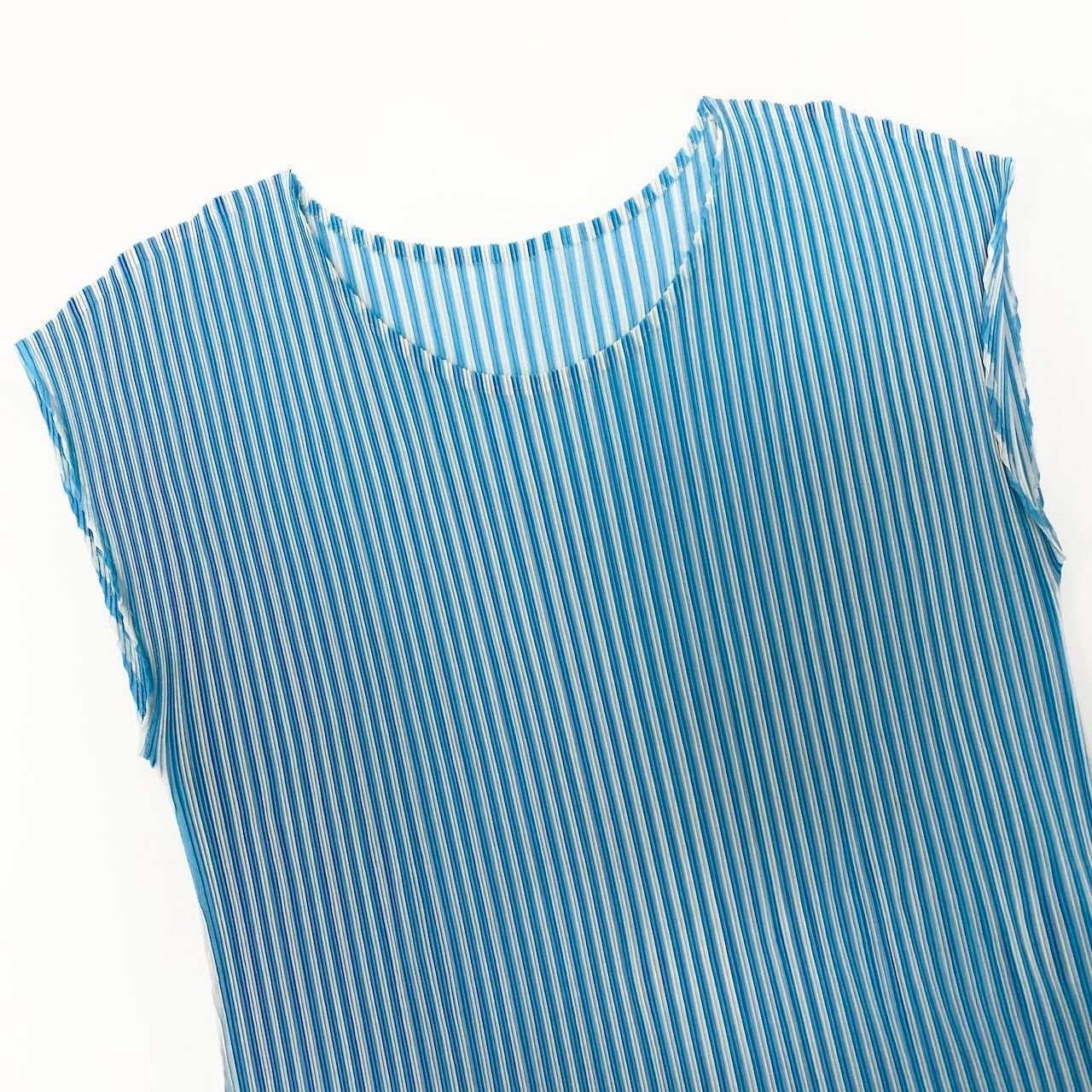 Ac30 PLEATS PLEASE プリーツプリーズ イッセイミヤケ サイズ3 半袖