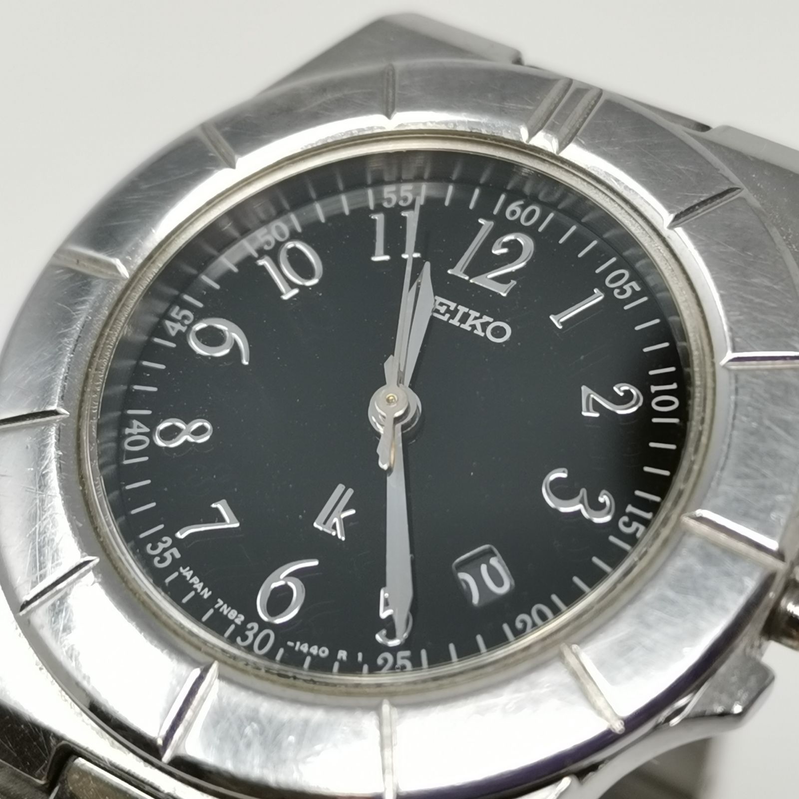 SEIKO ルキア デイト 腕時計 レディース 電池ないため動作未確認 SEIKO ルキア デイト 腕時計 レディース 電池ないため動作未確認