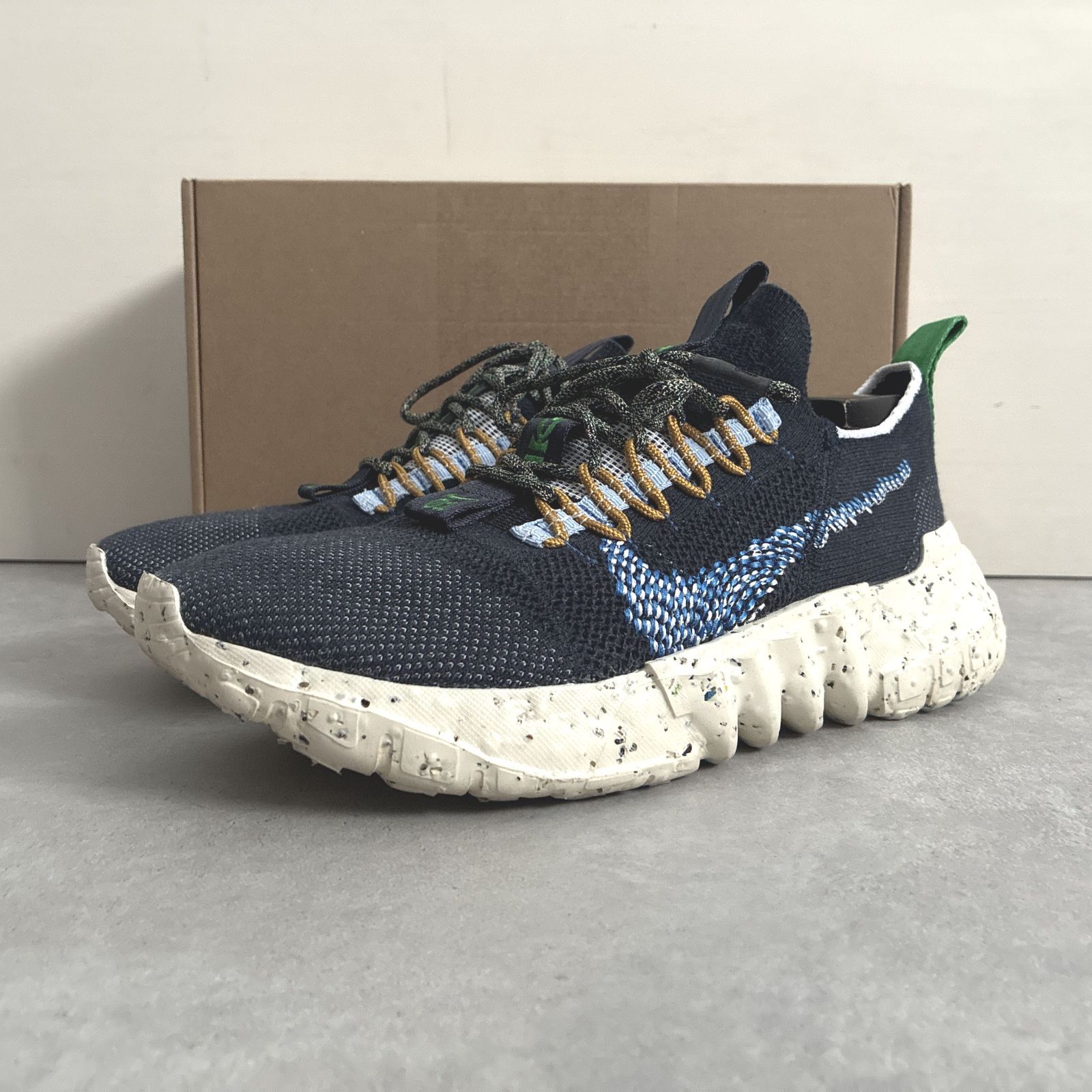 極美品 定価1.5万 NIKE Space Hippie 01 スペースヒッピー スニーカー 