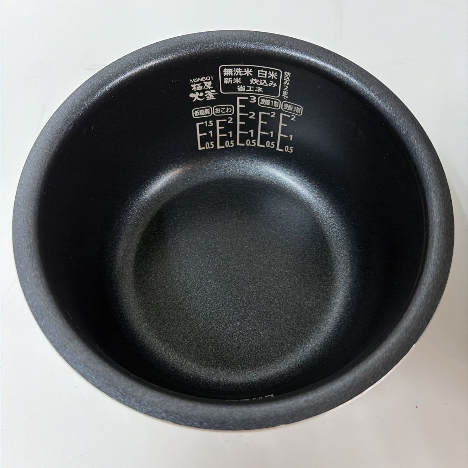 R470 ☀️ アイリスオーヤマ 炊飯ジャー 3合炊き 21年製 RC-ME30 