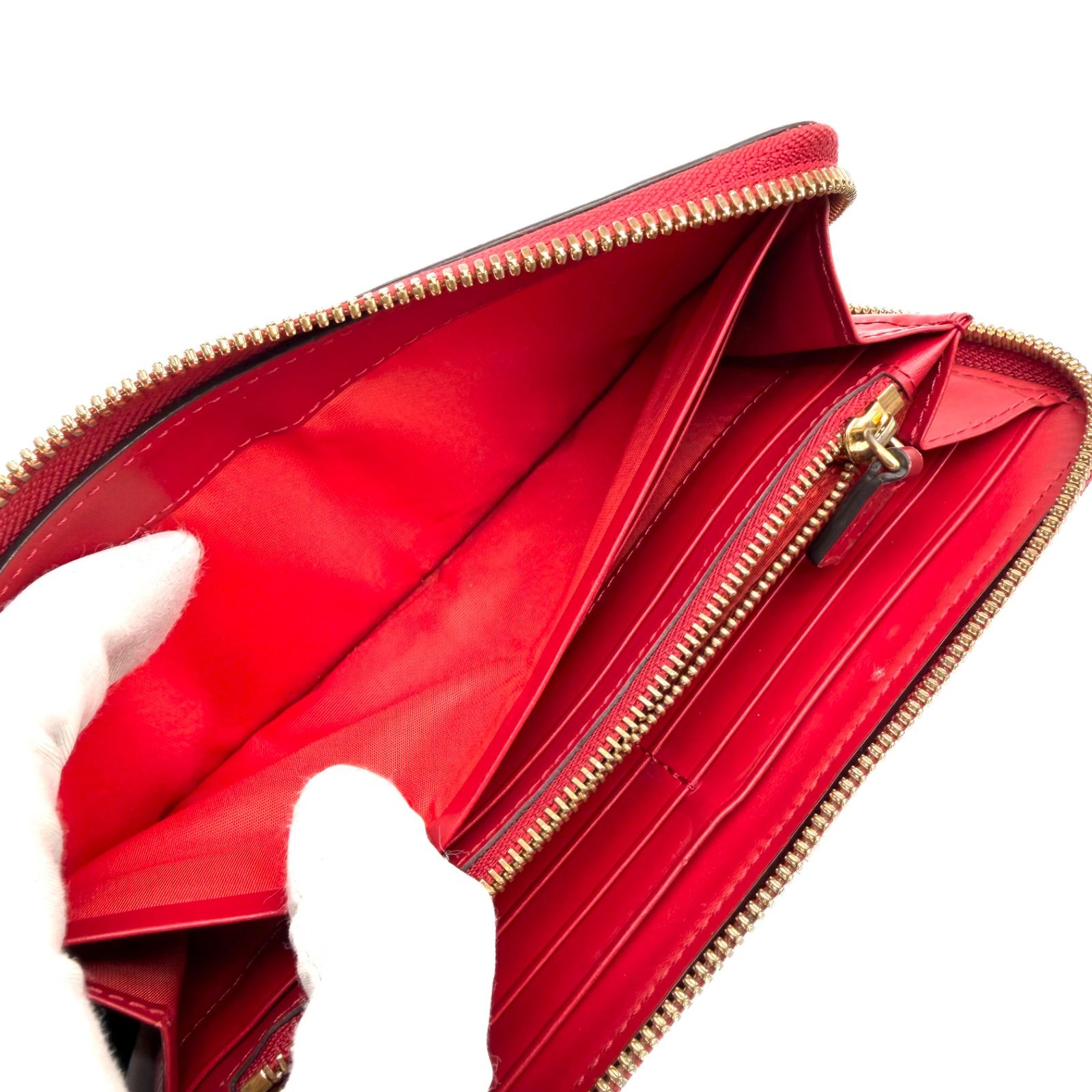 MCM エムシーエム ヴィセトス ラウンドファスナー 長財布 レッド 