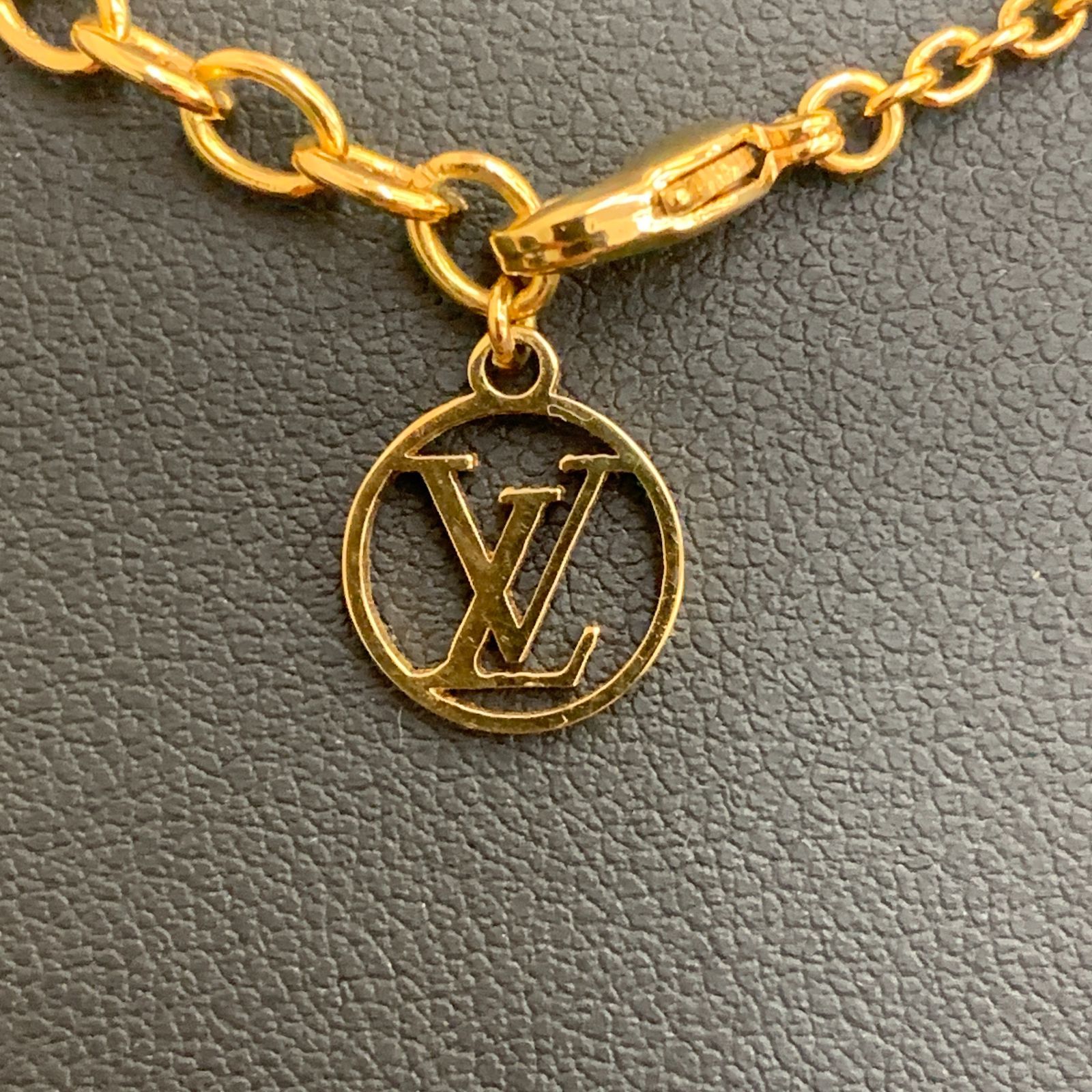 LOUIS VUITTON ルイヴィトン コリエ LV アイコニック ネックレス 