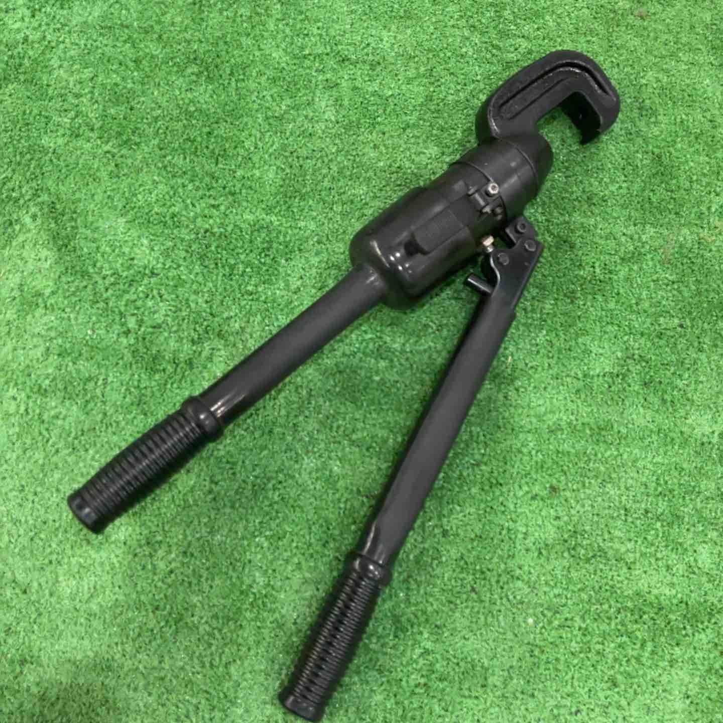 美品】◇泉精器(IZUMI) 手動油圧式圧着圧縮工具 15号B【川口店 