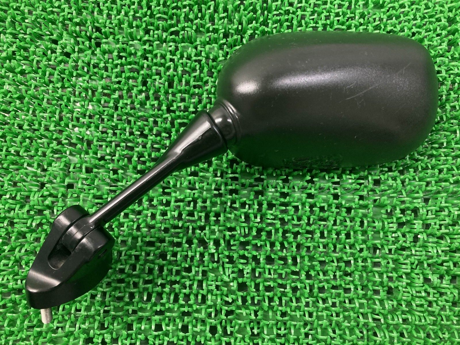 ZX-10R ミラー 左 1613-061/000457 カワサキ 純正 中古 ZXT00C 1613-061 000457 コンディション良好 割れ欠け無し 品薄 Ez ZX-10R ミラー 左 1613-061/000457 カワサキ 純正 中古 ZXT00C 1613