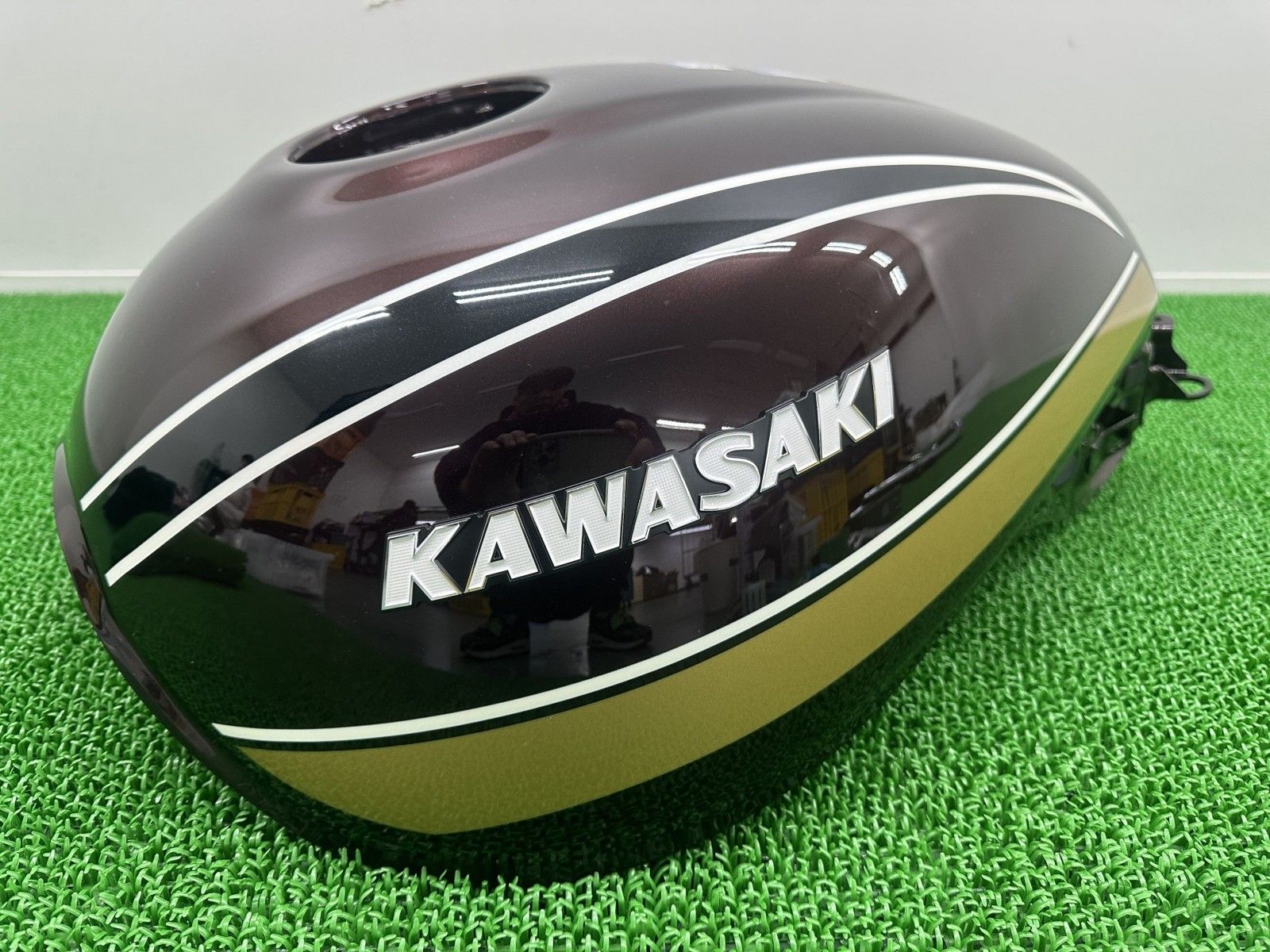 Z900RS タンク 茶M カワサキ 純正 中古 ZR900K キャンディトーンレッド ガソリンタンク フューエルタンク エンブレム oC Z900RS タンク 茶M カワサキ 純正 中古 ZR900K キャンディトーンレッド