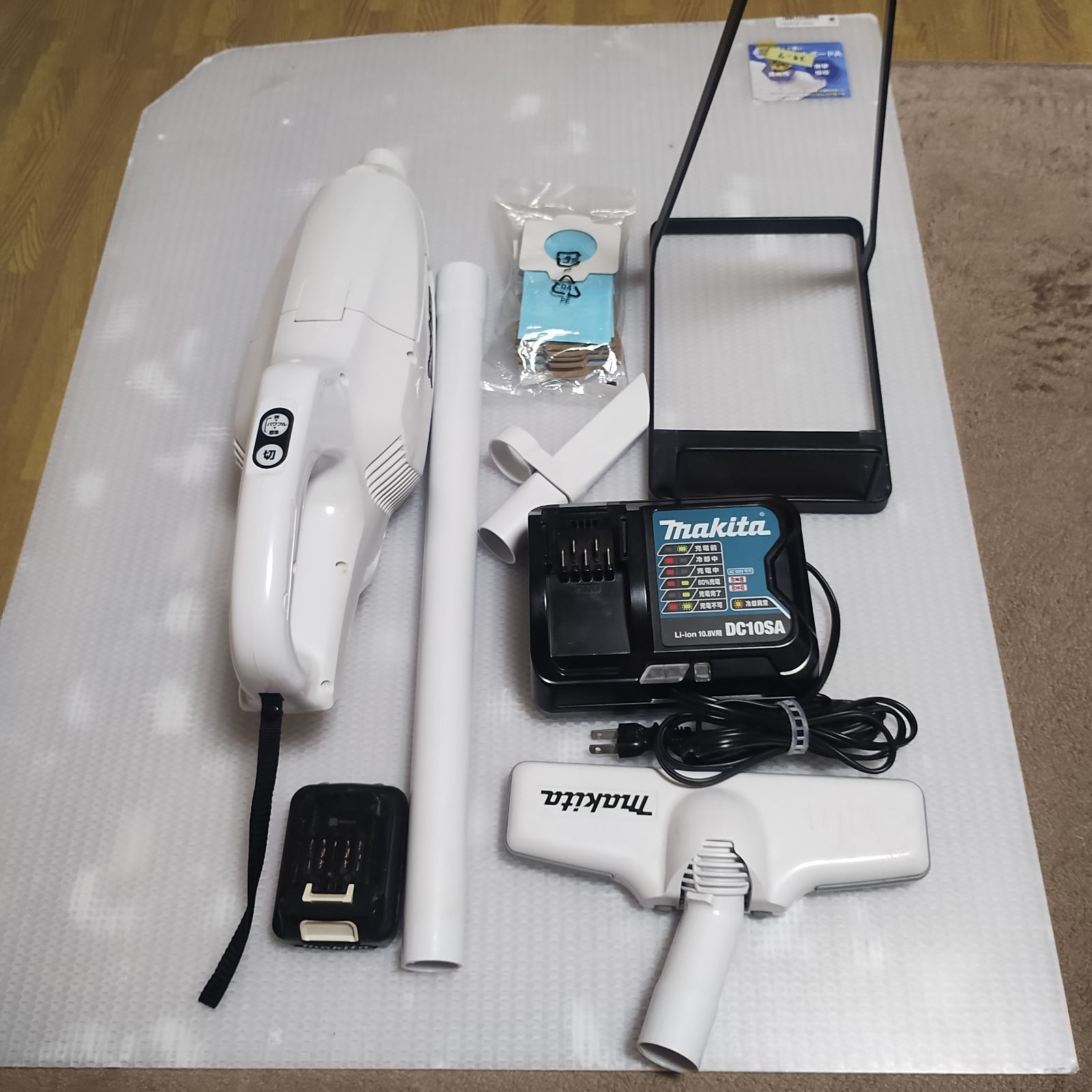 makita マキタ 10.8V 充電式 コードレス掃除機 ハンディクリーナー 
