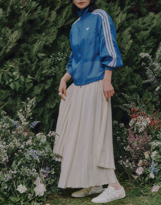 M adidas シアージャケット シアーブルゾン　ブルー　DMARIN竹下玲奈 adidas 新品 M シアージャケット 竹下玲奈 着用モデル ブルー 青系