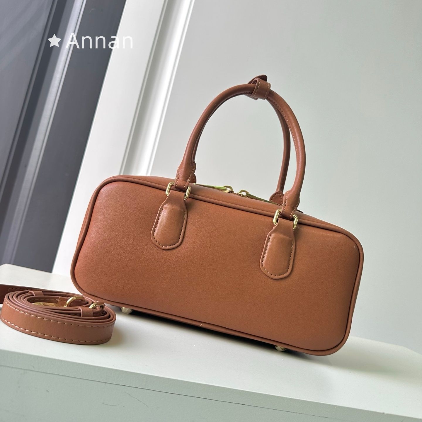 超美品値下げ 超美品良品 レディース MIUMIUミュウミュウ ハンドバッグ 