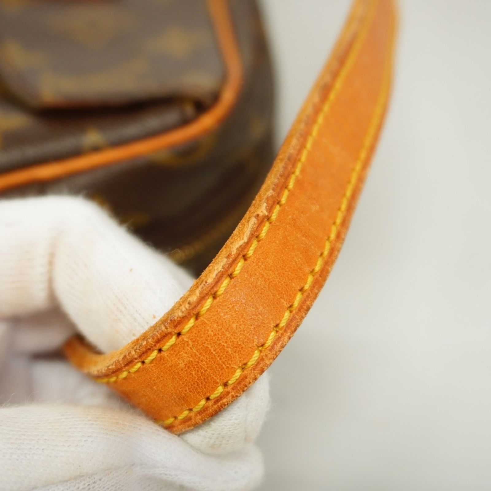 Buy from Japan Easily