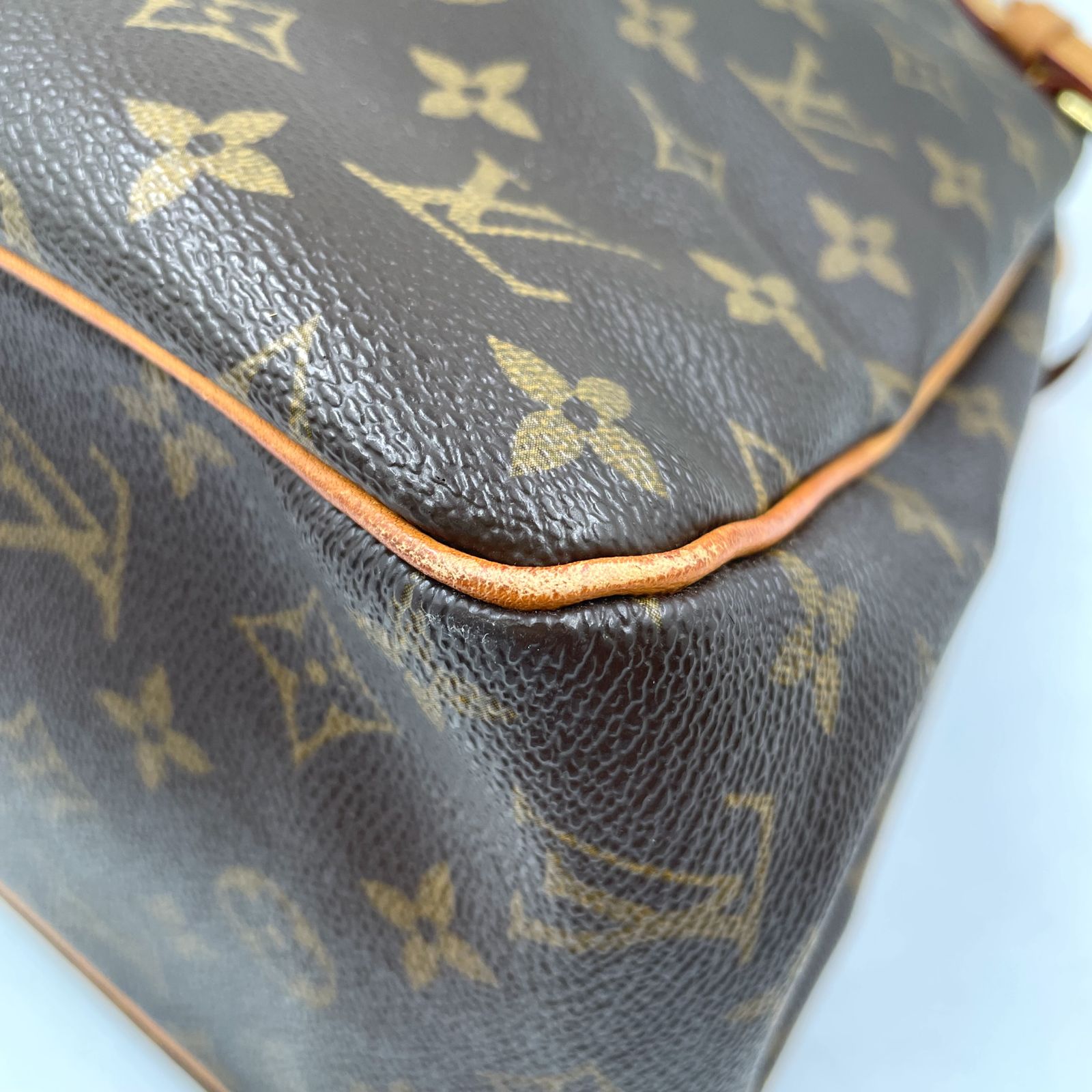 Buy from Japan Easily