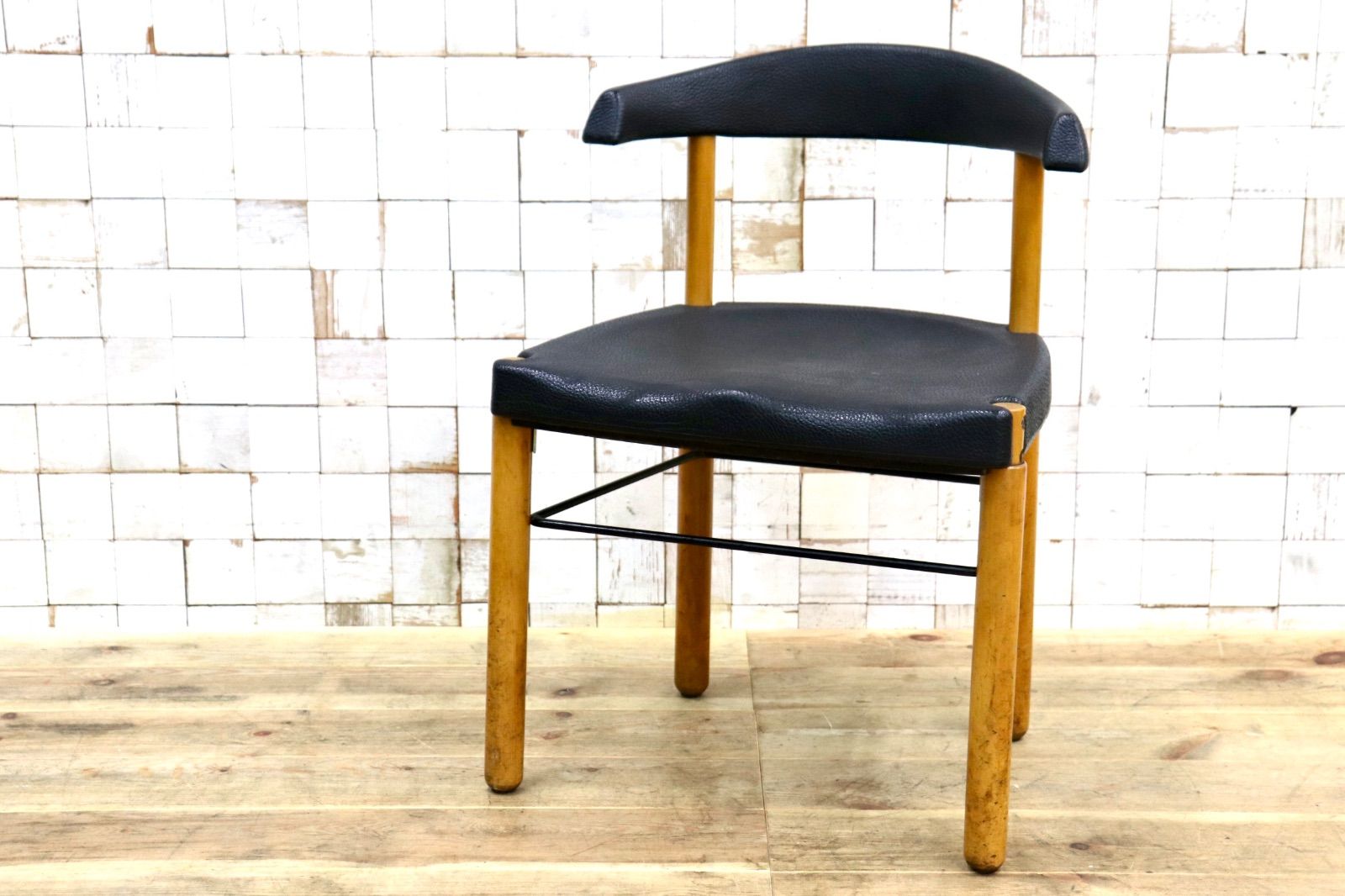 GMIN7T〇Cassina / カッシーナ レオナルドチェア ダイニングチェア