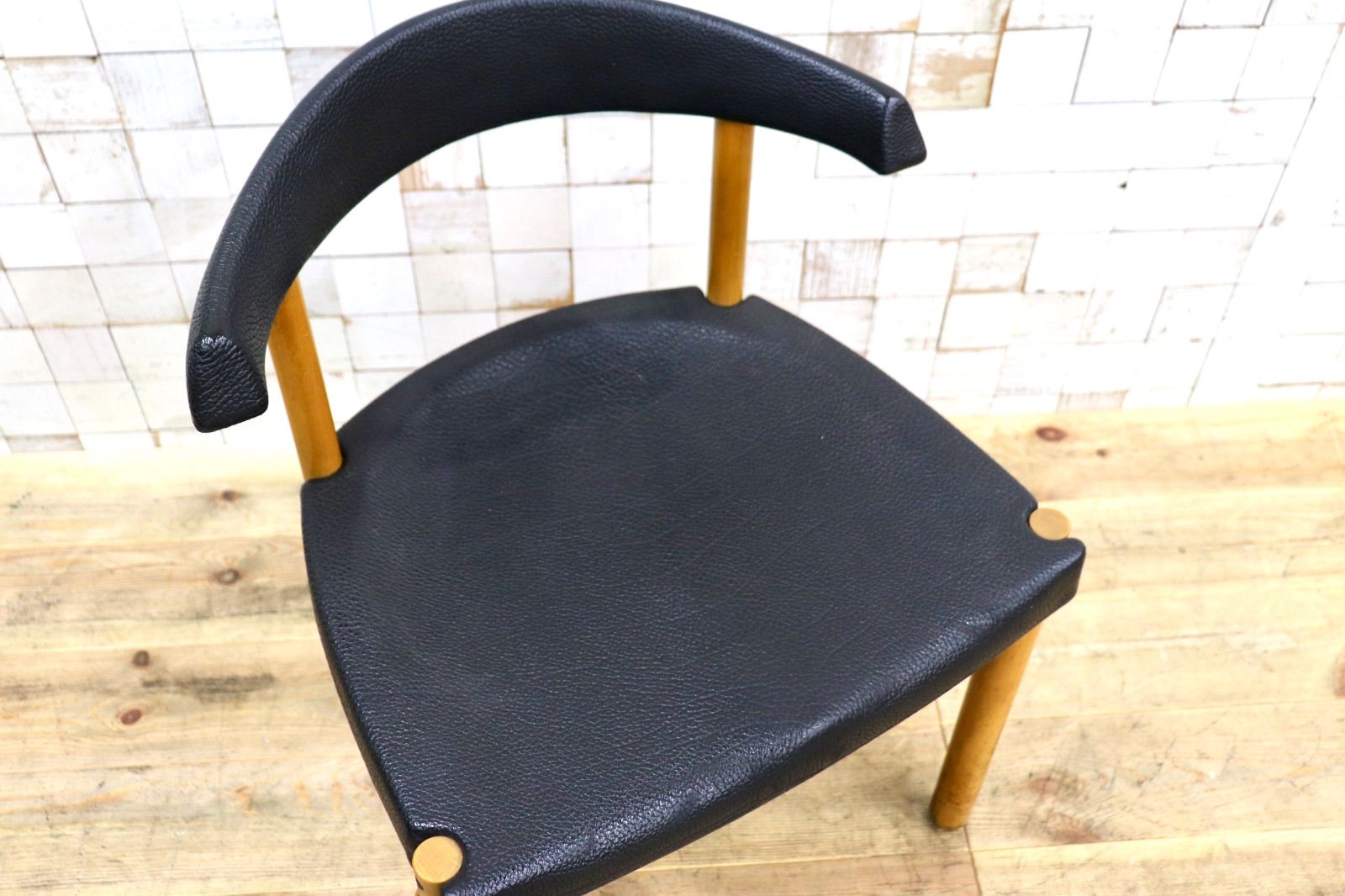 GMIN7T〇Cassina / カッシーナ レオナルドチェア ダイニングチェア