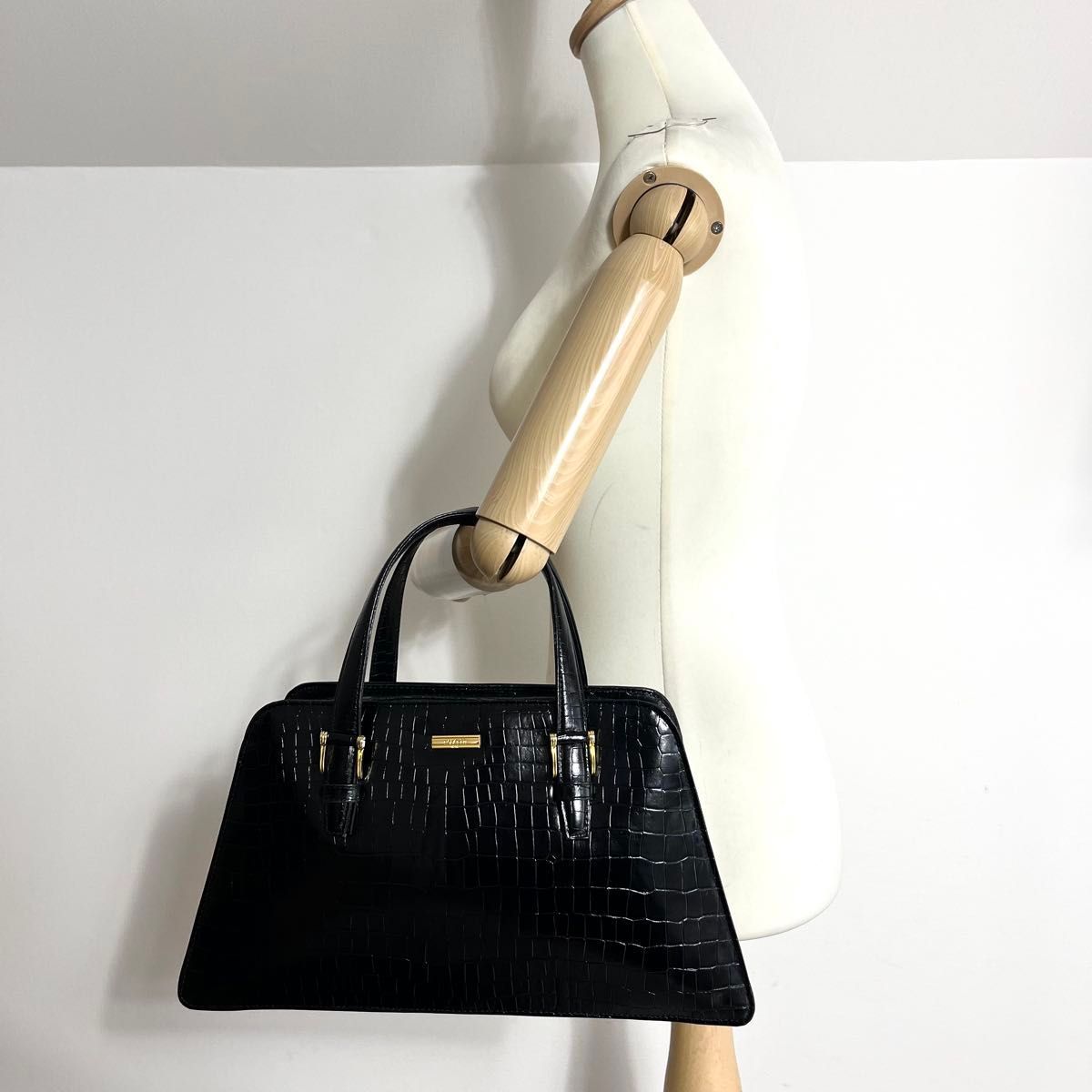美品 LANCETTI ランチェッティ ハンドバッグ クロコ 型押し レザー 黒 