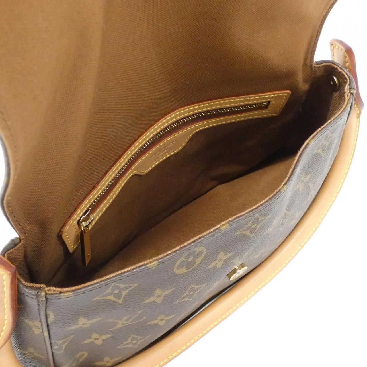 Buy from Japan Easily