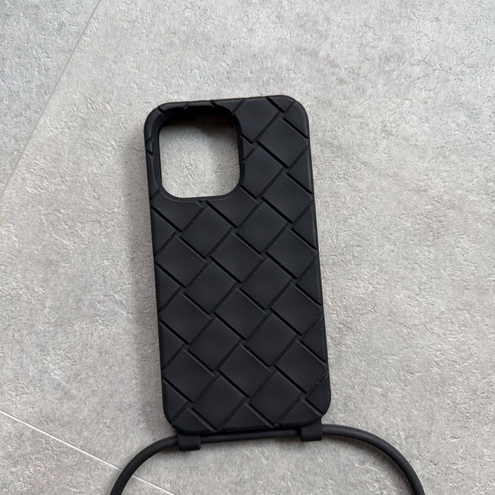 美品 BOTTEGA VENETA iPhone15pro ケース 黒 - メルカリ