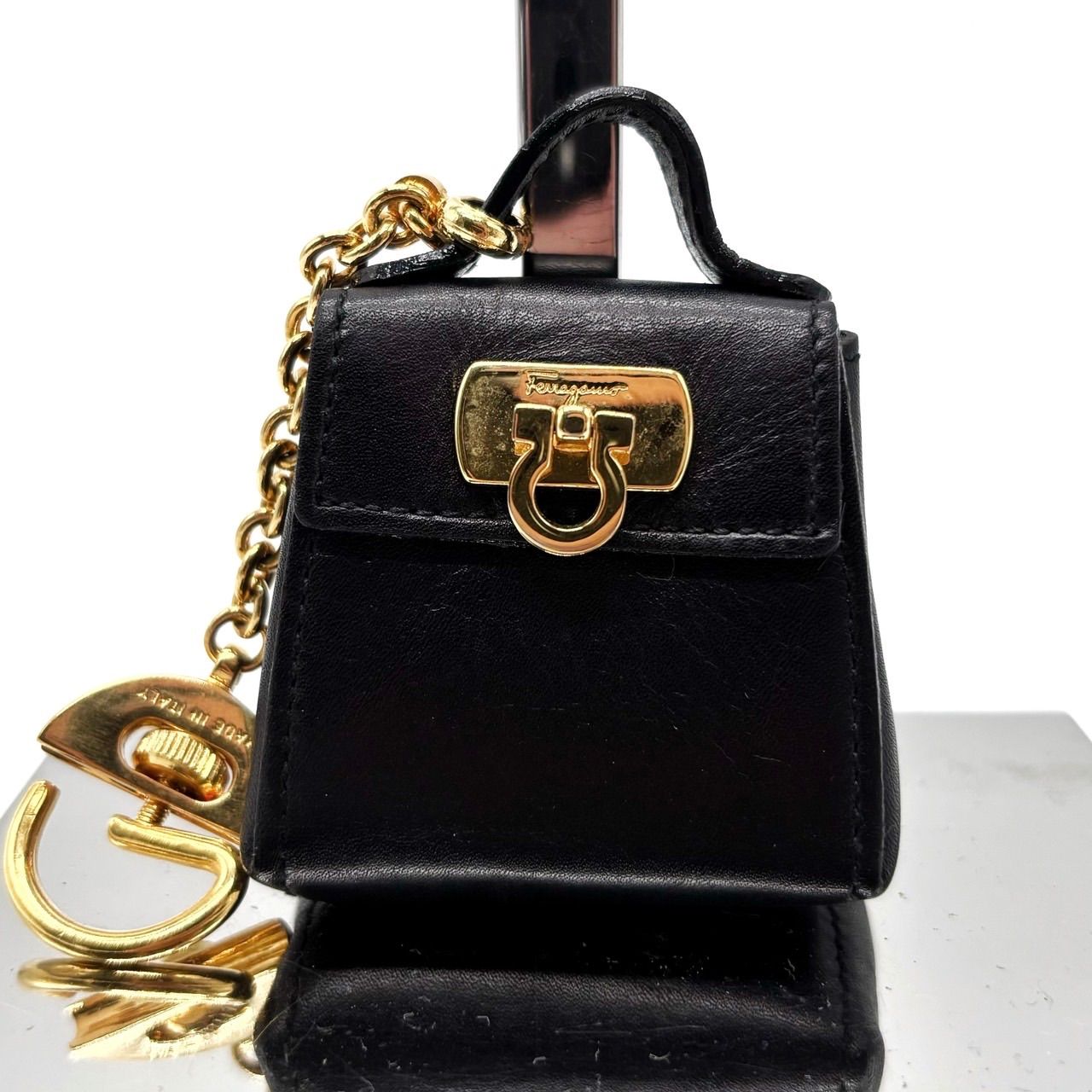 良品】Salvatore Ferragamo フェラガモ ガンチーニ ミニバッグ