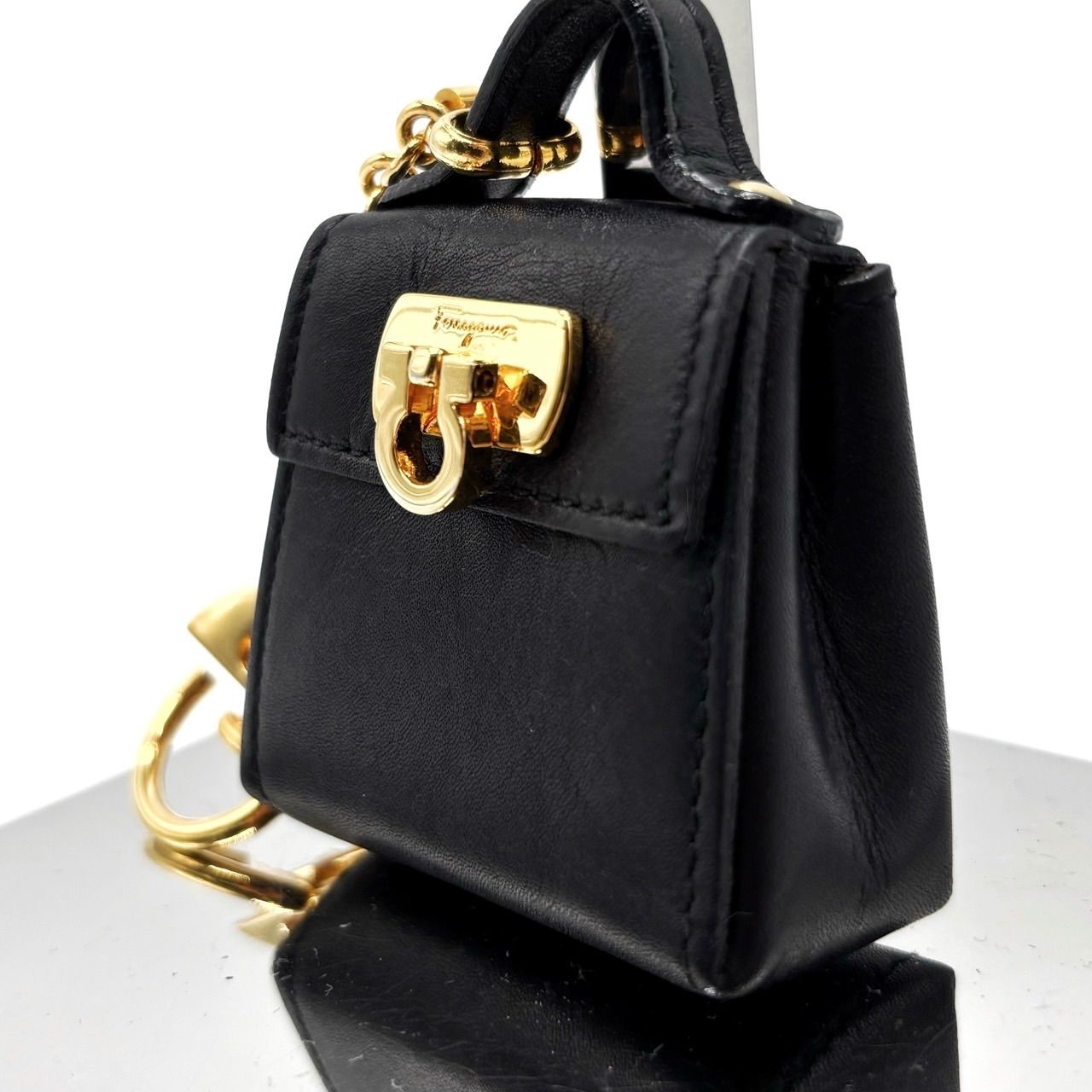 良品】Salvatore Ferragamo フェラガモ ガンチーニ ミニバッグ