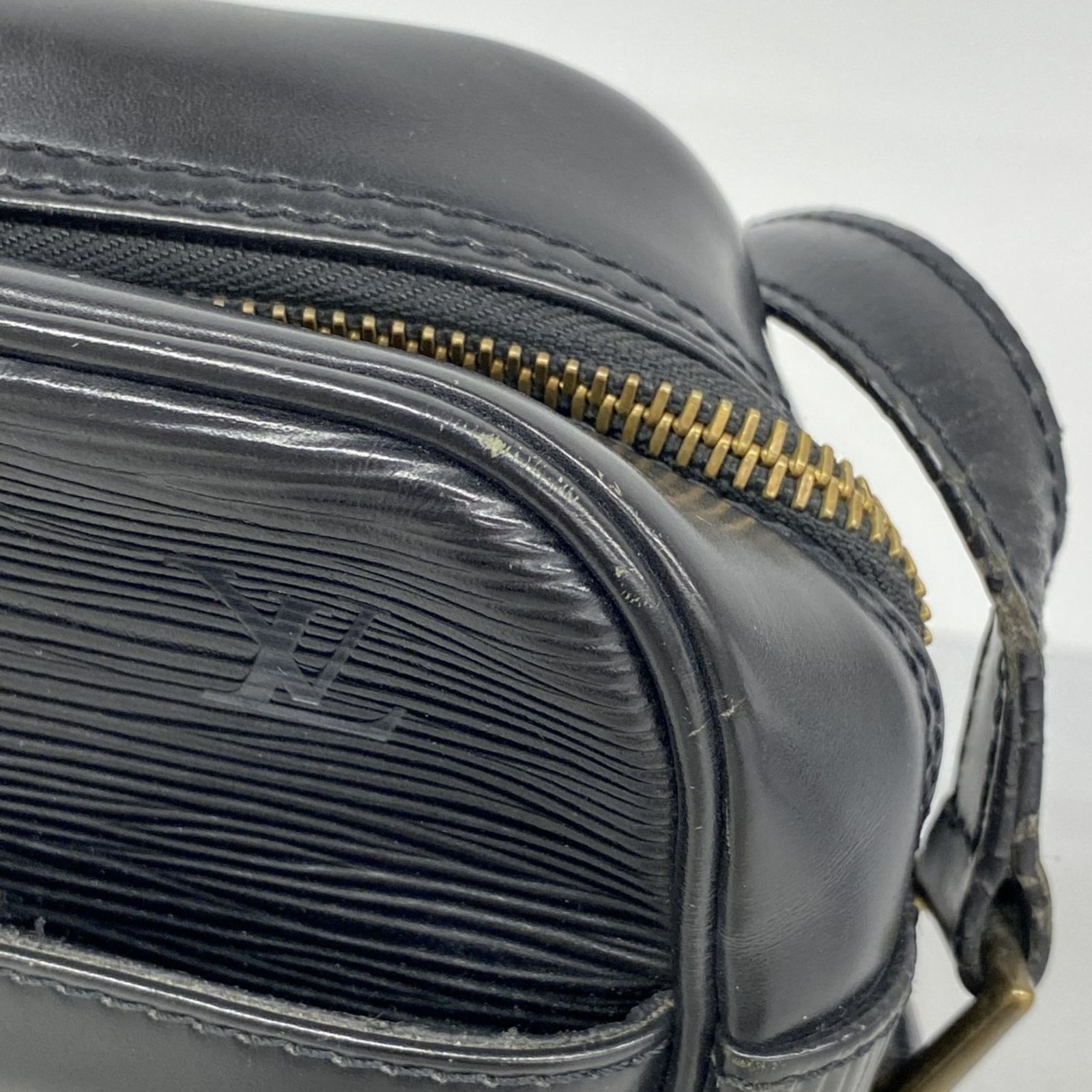 ルイ・ヴィトン(Louis Vuitton) ルイ・ヴィトン ショルダーバッグ エピ 