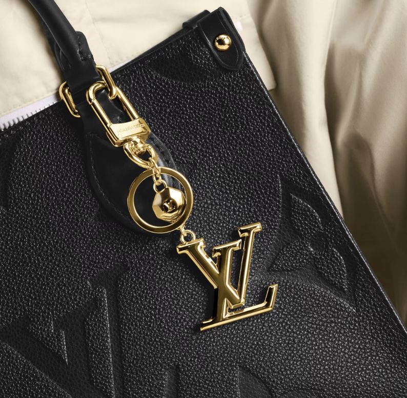 ルイヴィトン LOUIS VUITTON ポルト・クレ LVファセット M65216
