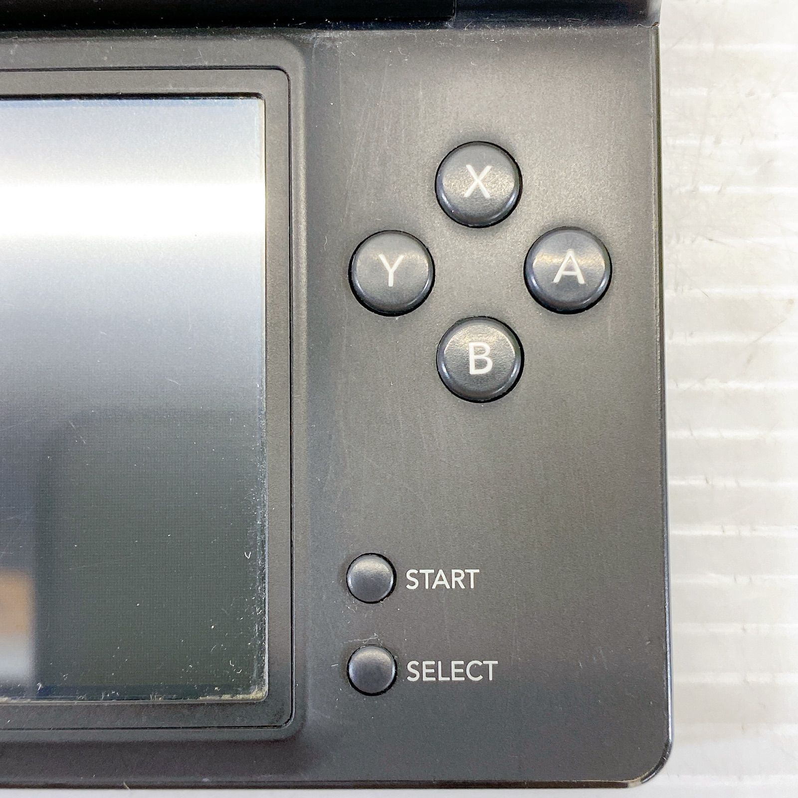 □Nintendo ニンテンドー DSi レシラム ゼクロム エディション 