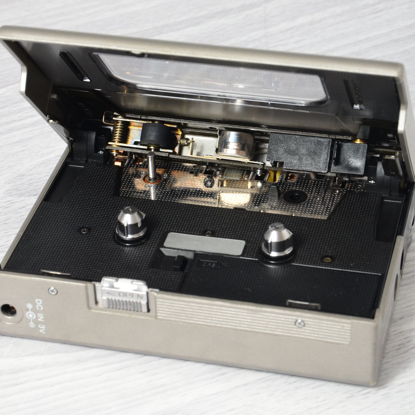 SONY WALKMAN WM-2 カセットウォークマン シルバー 整備済 TY426