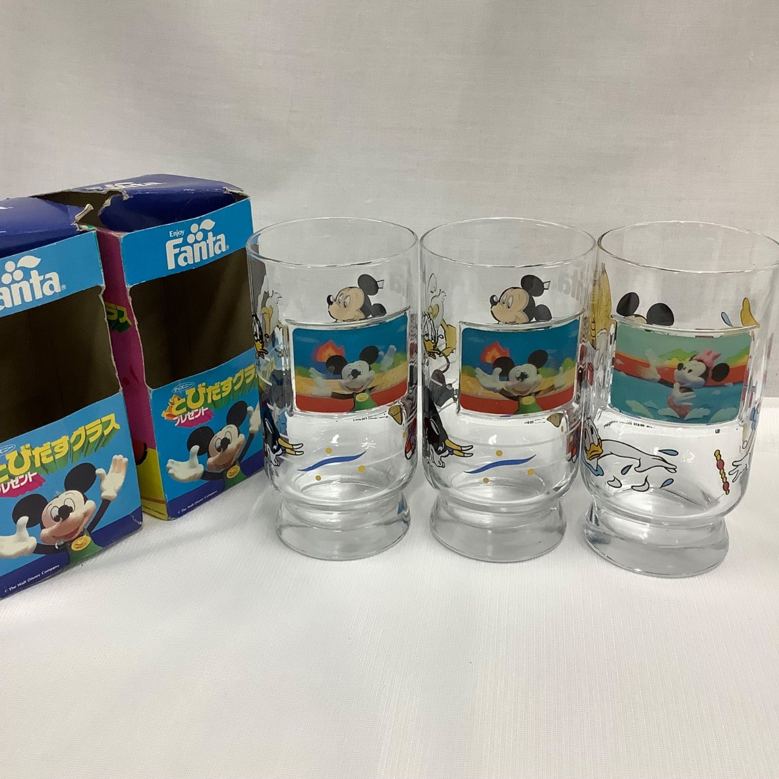 ファンタノベルティ ディズニーとびだすグラス 2種 3個セット U864