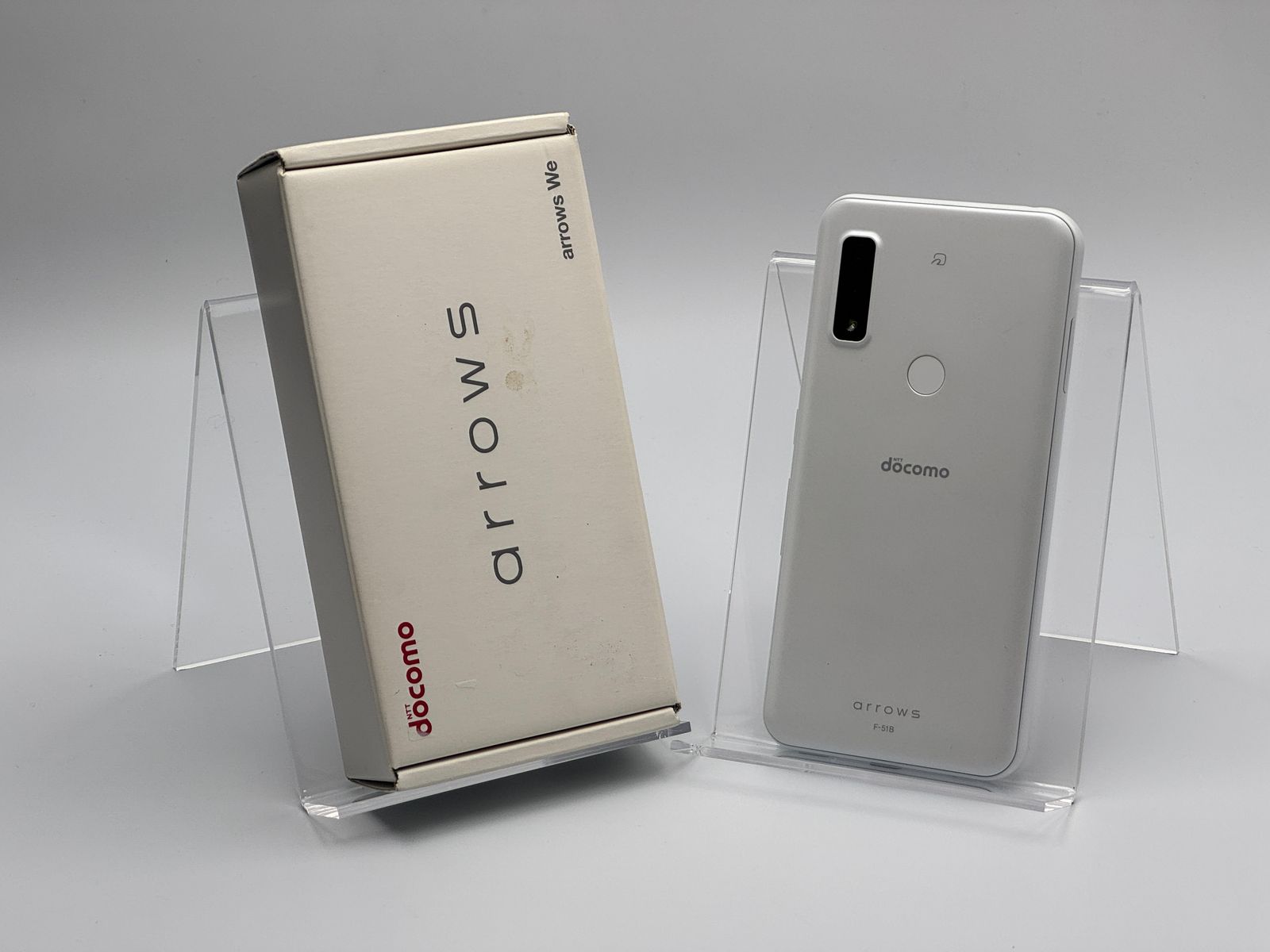 スマートフォン・携帯電話 【箱付きA】arrows We F-51B ホワイト SIM