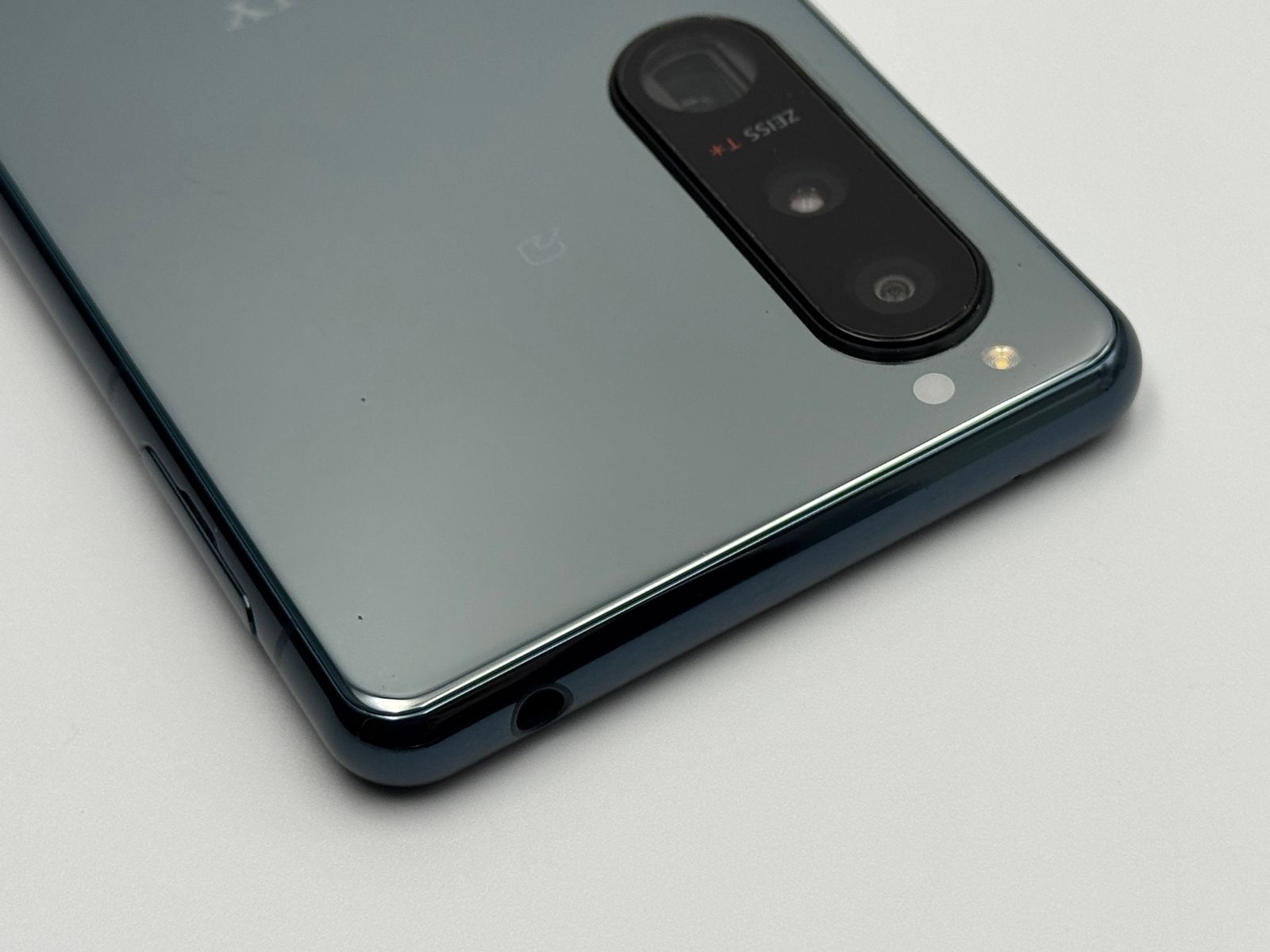 スマートフォン・携帯電話 【箱付きB】Xperia 5 III SO-53B 8GB+128GB 