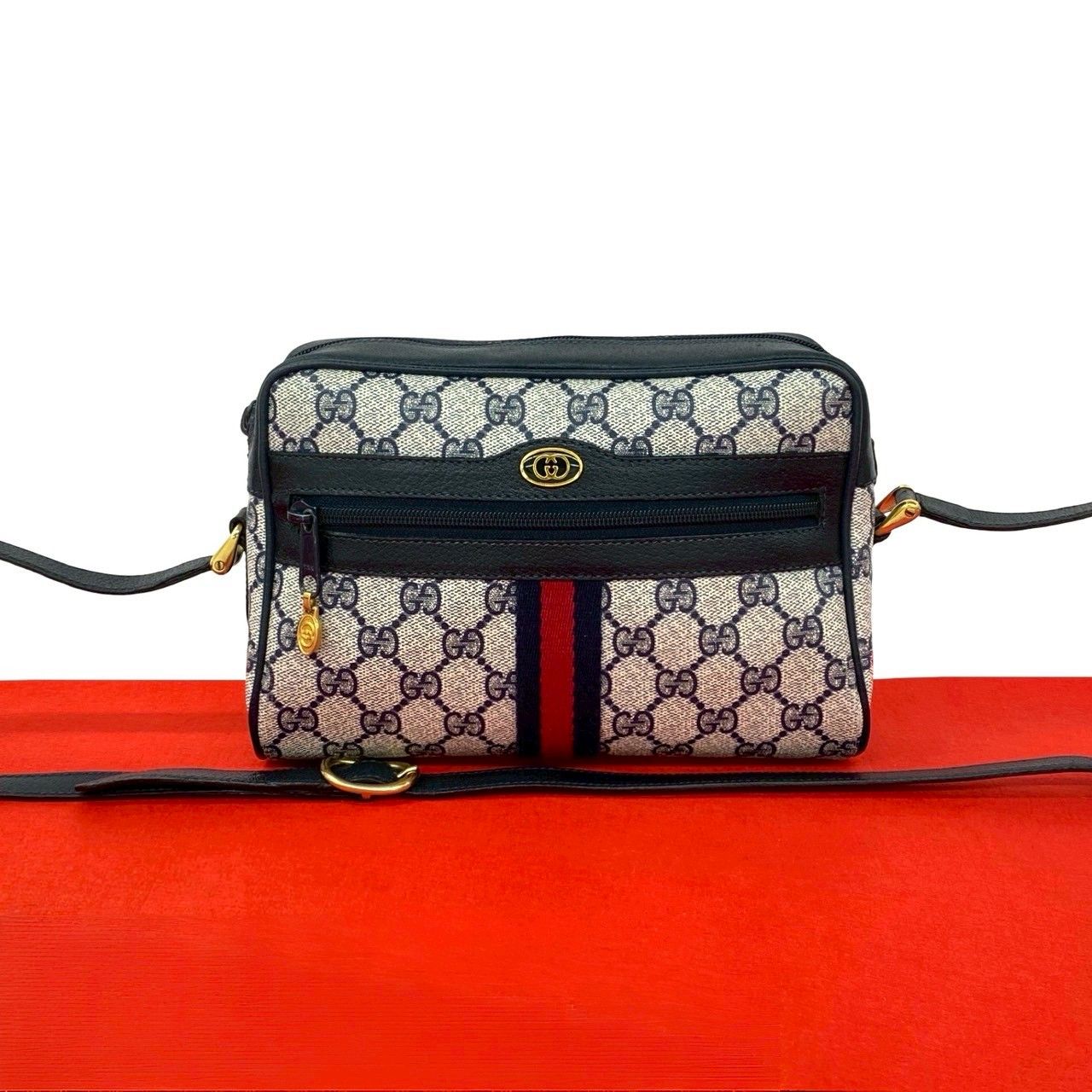 オールドグッチ ショルダーバッグ GGプラス PVC レザー【希少/筆記体ロゴ】 極 美品 GUCCI オールドグッチ PVC レザー ショルダーバッグ 筆記体