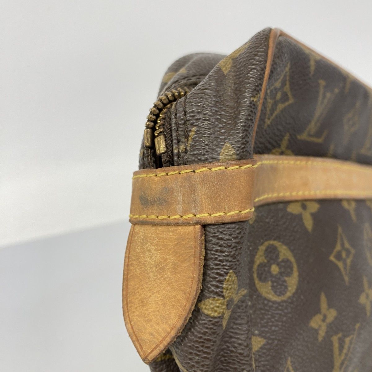 Buy from Japan Easily