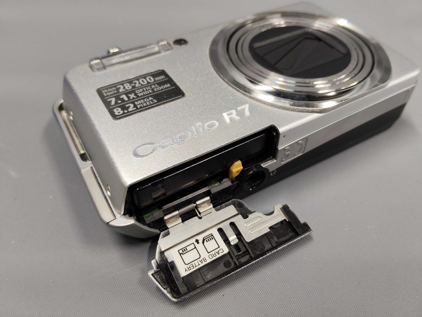 ちきーた様_RICOH Caplio R7❤️スマホ転送 シルバー リコー カメラ