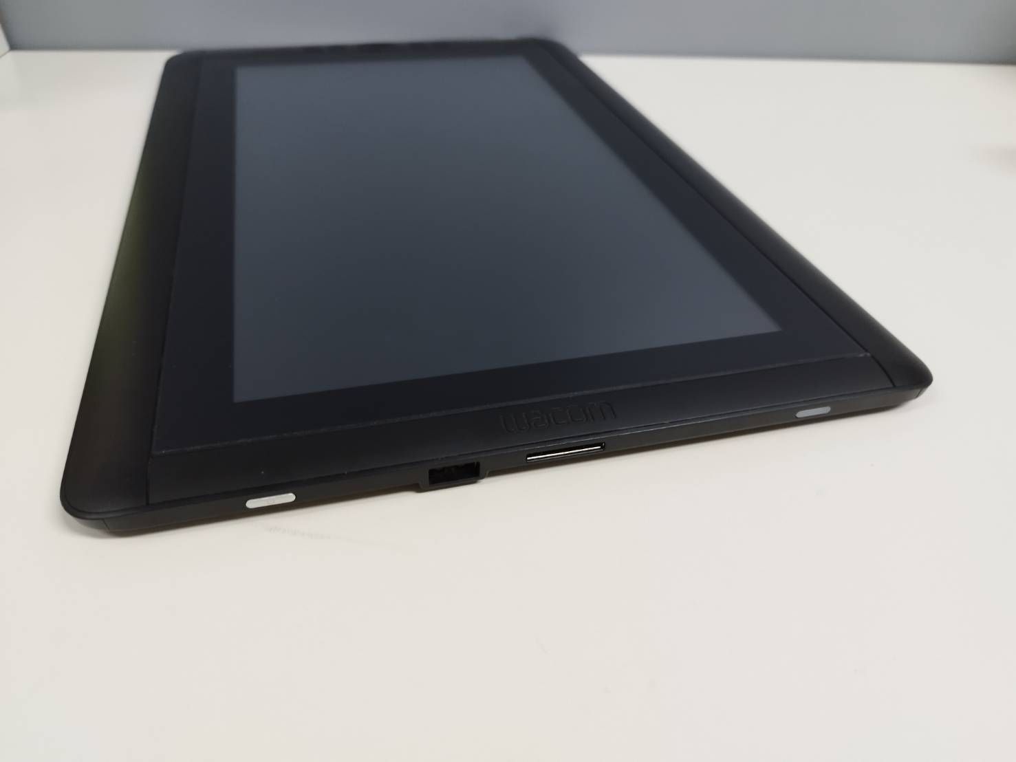 ジャンク】Wacom Cintiq 13HD DTK-1301 液タブ - メルカリ