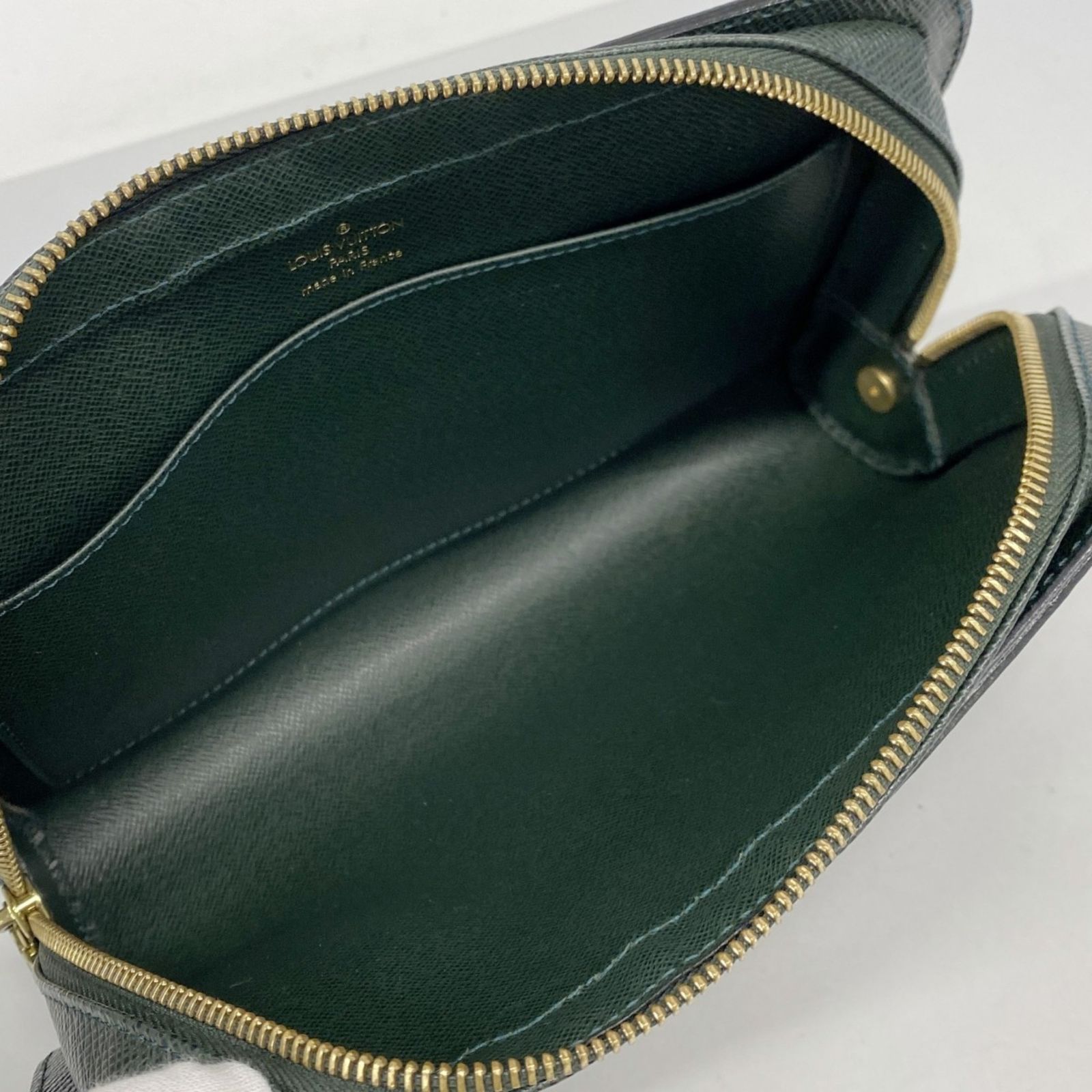 ルイ・ヴィトン(Louis Vuitton) ルイ・ヴィトン クラッチバッグ タイガ 