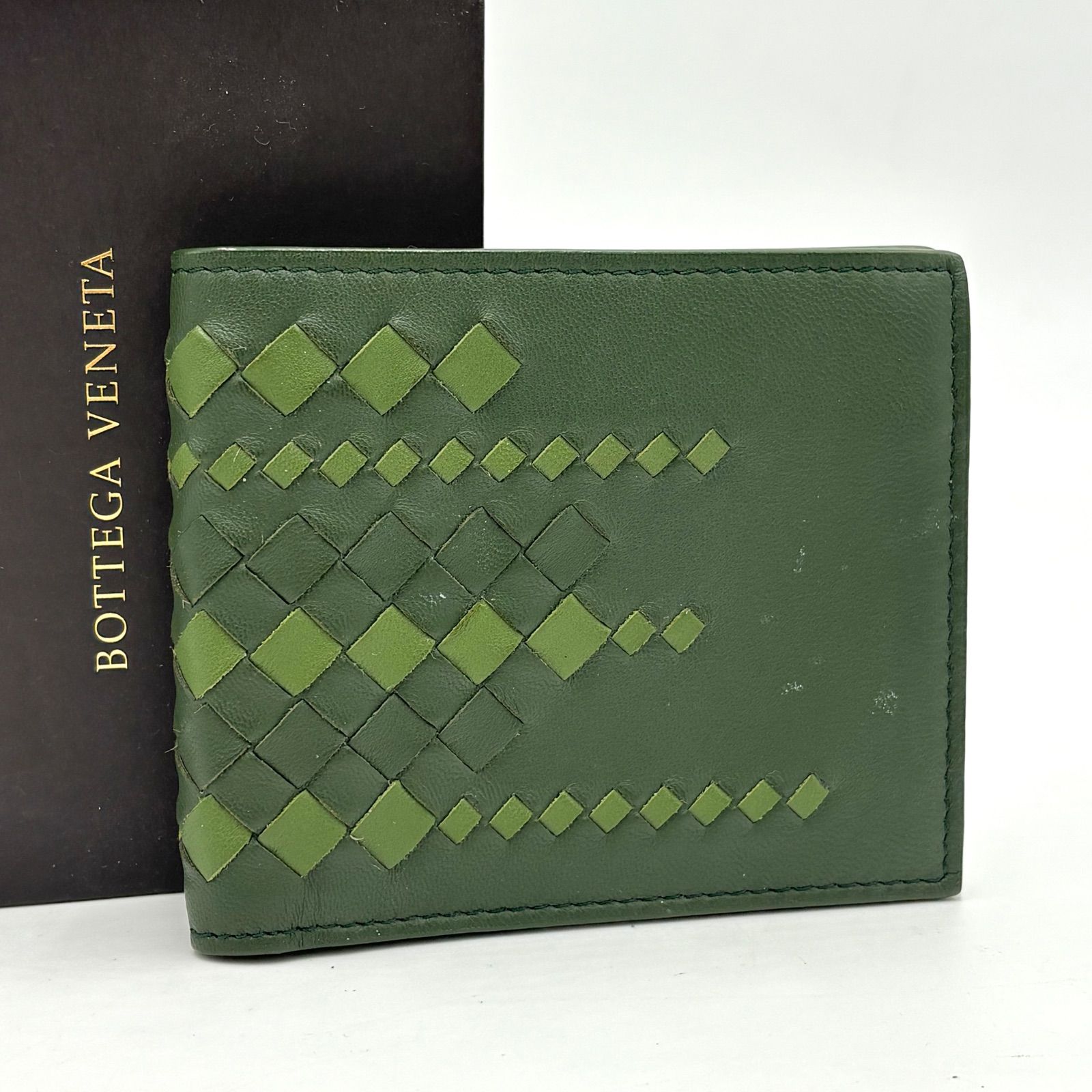 極美品◎BOTTEGA VENETA ボッテガヴェネタ イントレチャート 二つ折り 