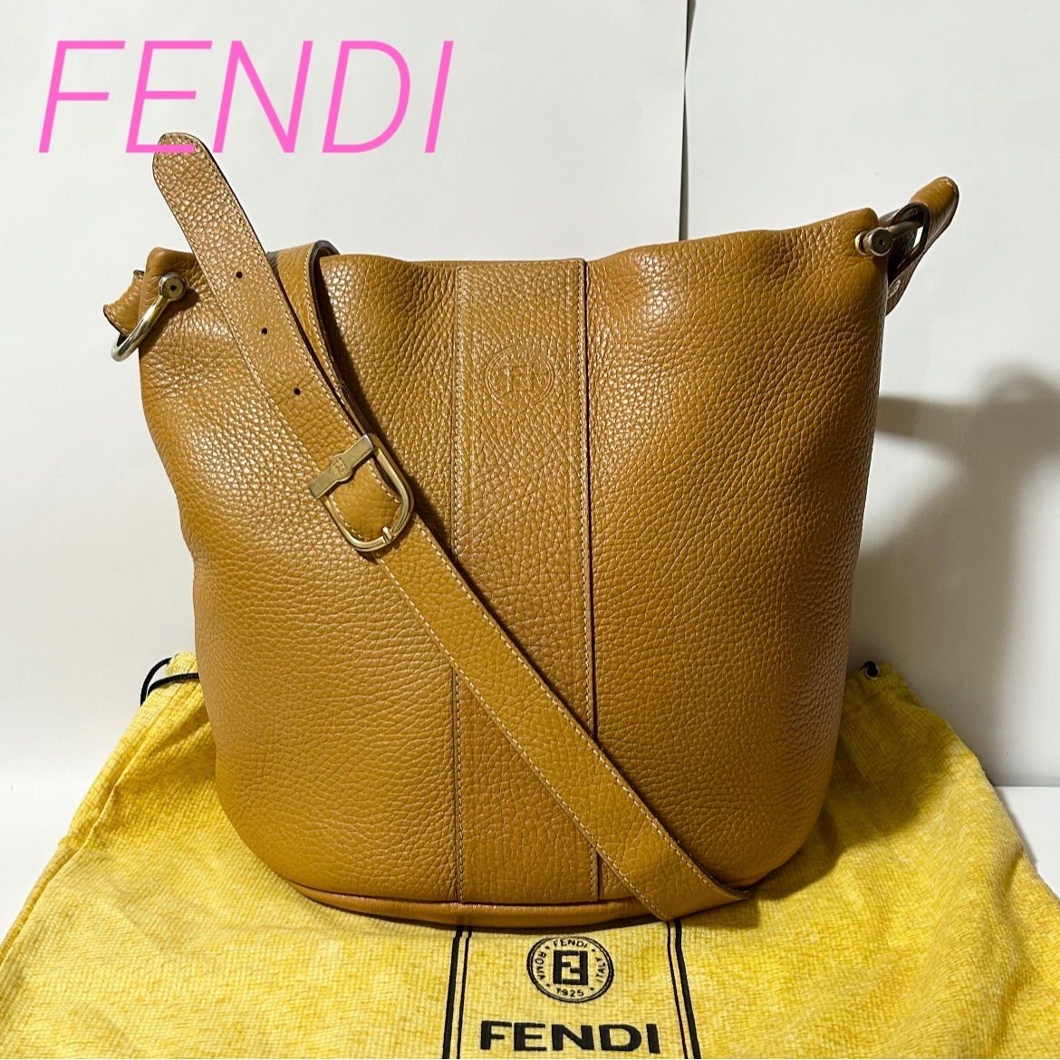 ショルダーバッグ FENDI フェンディ ヴィンテージ レザー ショルダー 