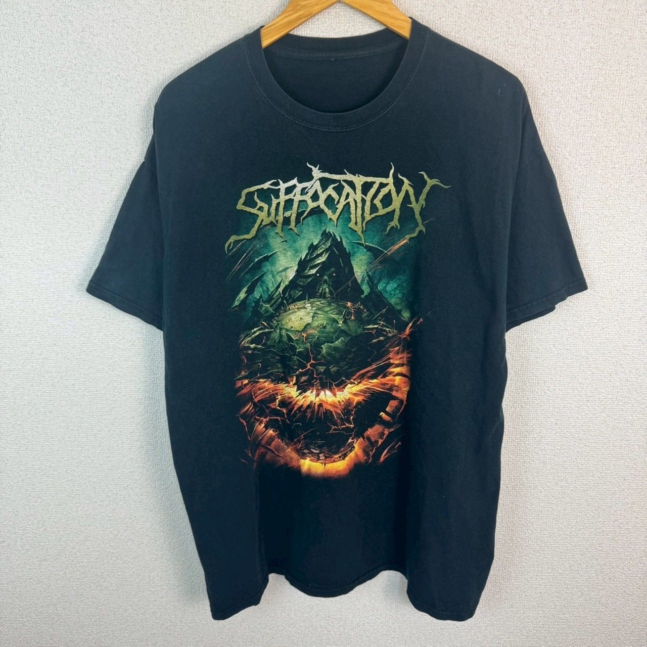 SUFFOCATION サフォケイション 半袖 Tシャツ アートプリント ブラック 