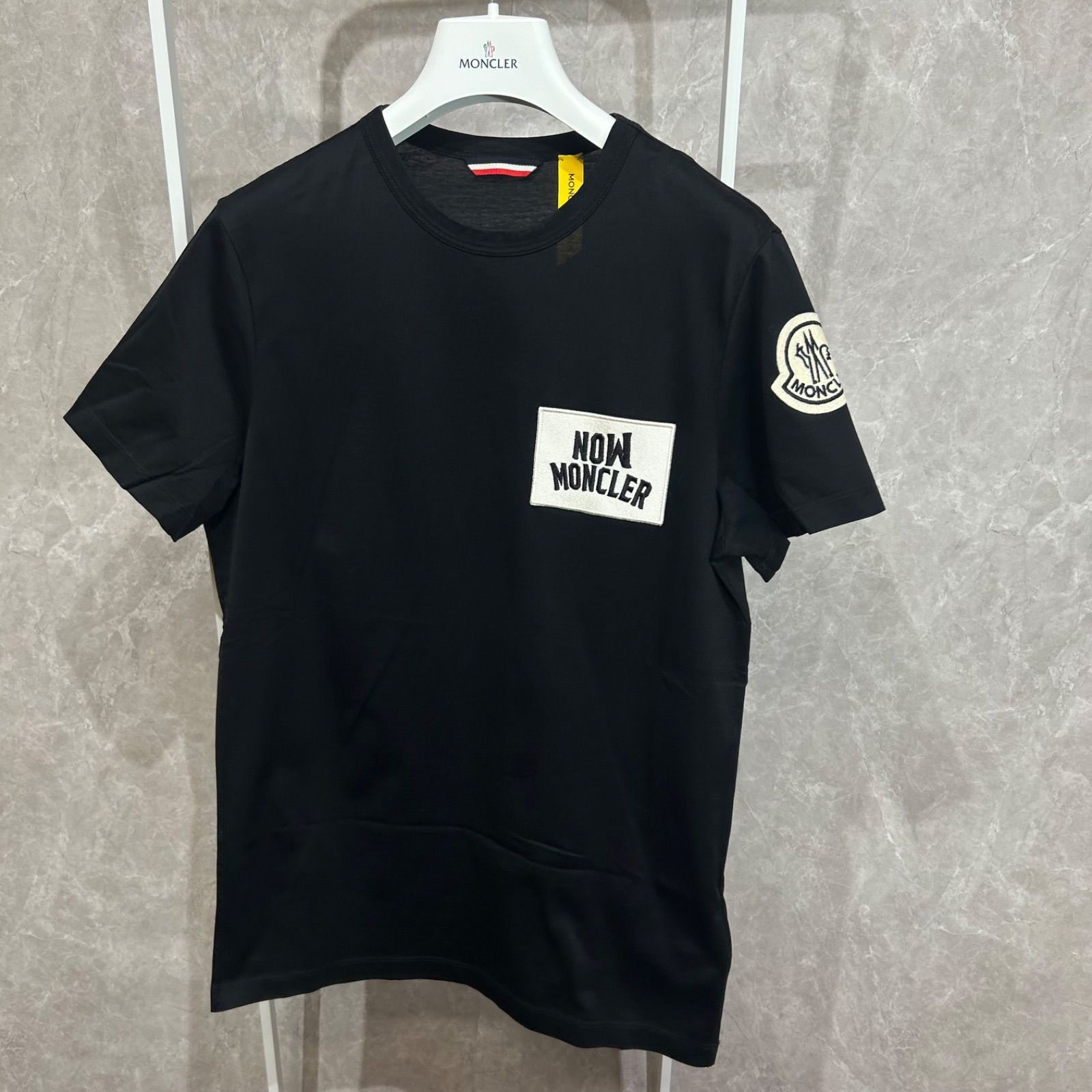 美品】 MONCLER モンクレールデカワッペン半袖Tシャツ黒xs - メルカリ
