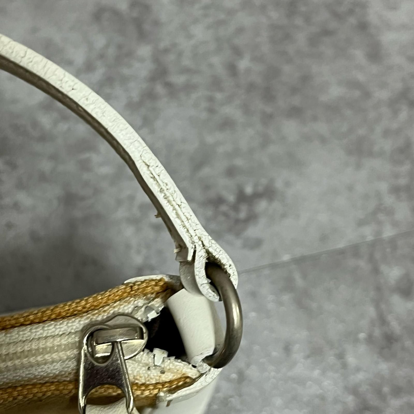COACH コーチキャンパスハンドバッグ