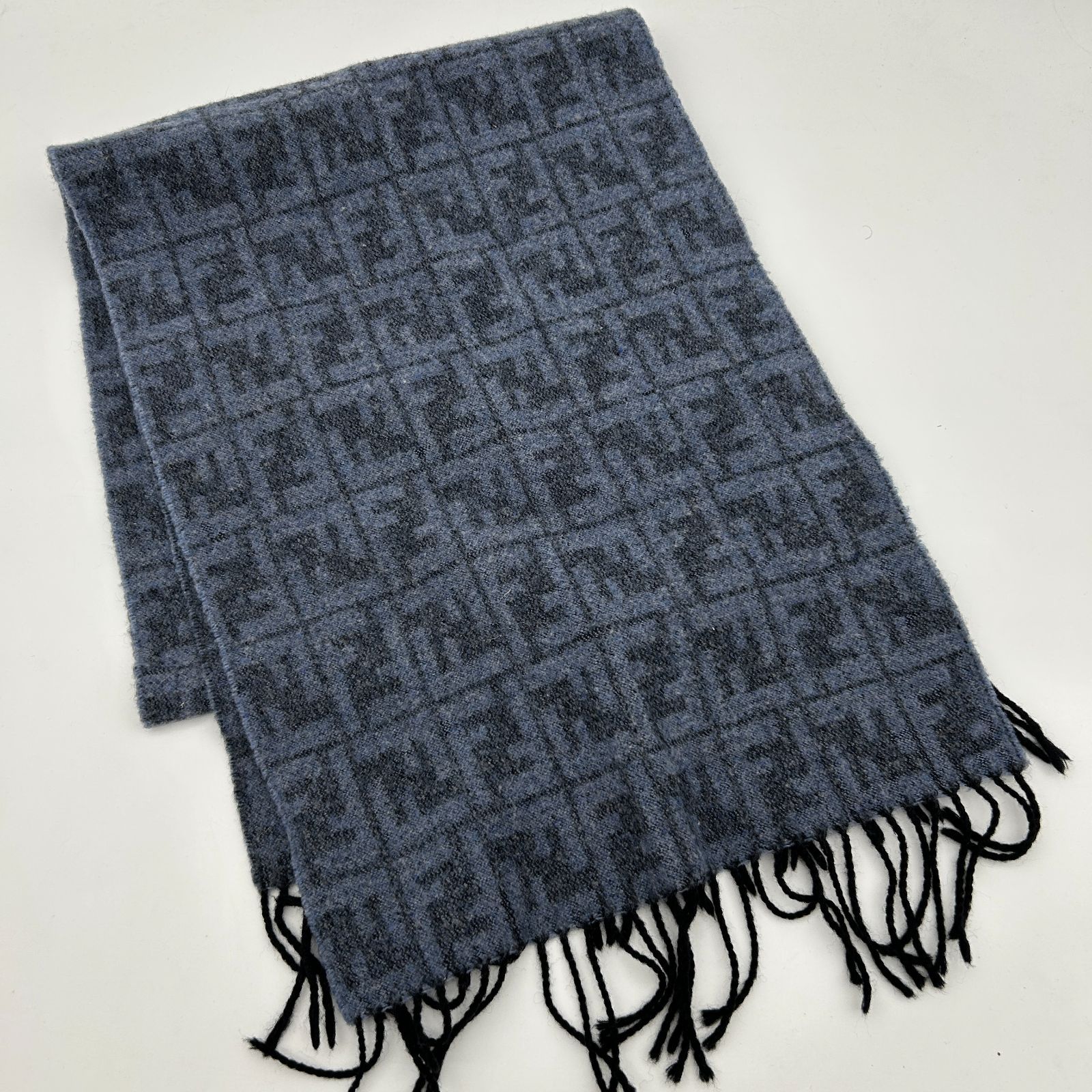 FENDI （フェンディ） マフラー ズッカ 柄 ブルー系 【中古】 - メルカリ