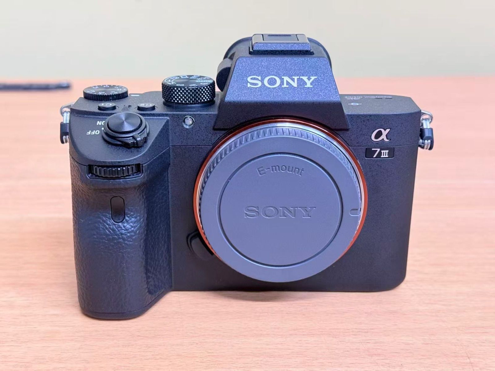 未使用品 海外版 SONY ILCE-7M3 + FE 24-105mm F4 G OSS(SEL24105G 