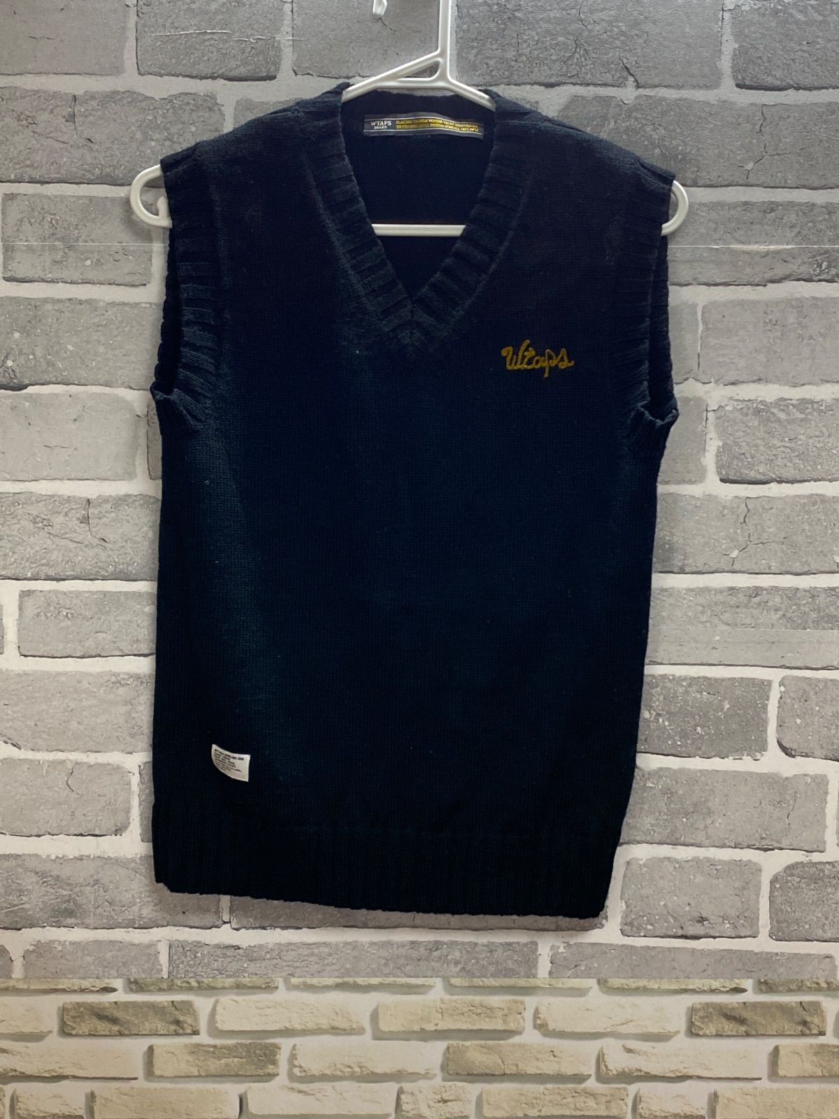 A【A37-23】◇ WTAPS サイズ不明 ニットベスト 黒色 - メルカリ