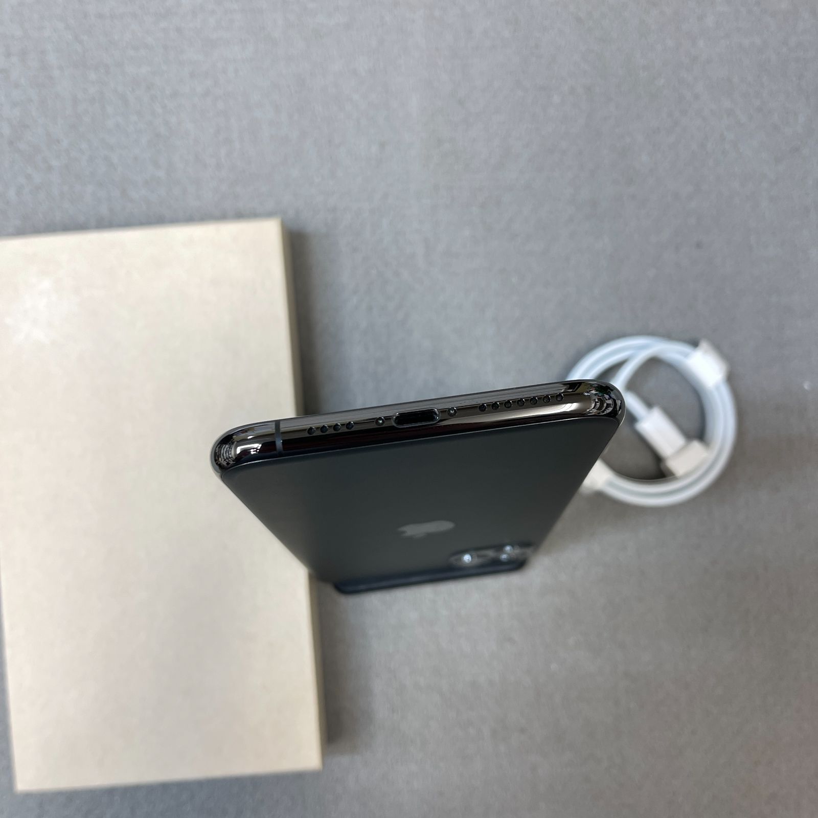 新品同様】iPhone11 ProMax 64GB スペースグレー SIMフリー - メルカリ