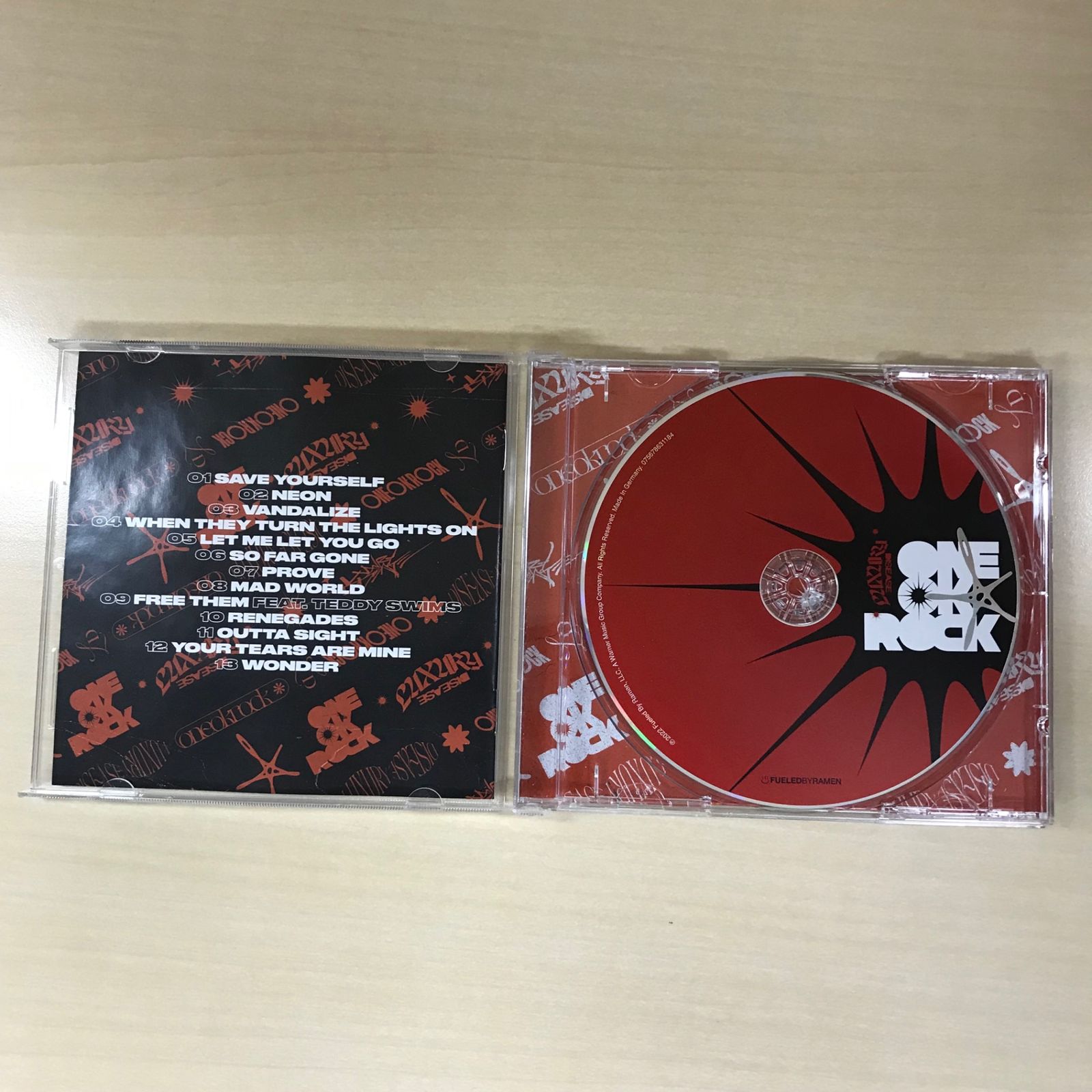 CD】Luxury Disease（International Ver.）/【アーティスト】ONE OK 