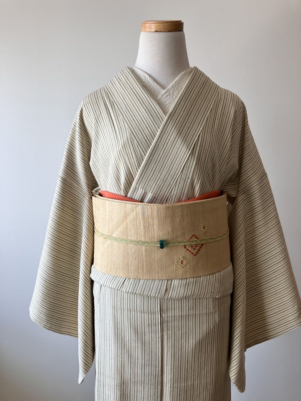 紬 縞 クリームベージュ 正絹 カジュアル着物 シンプル 上品