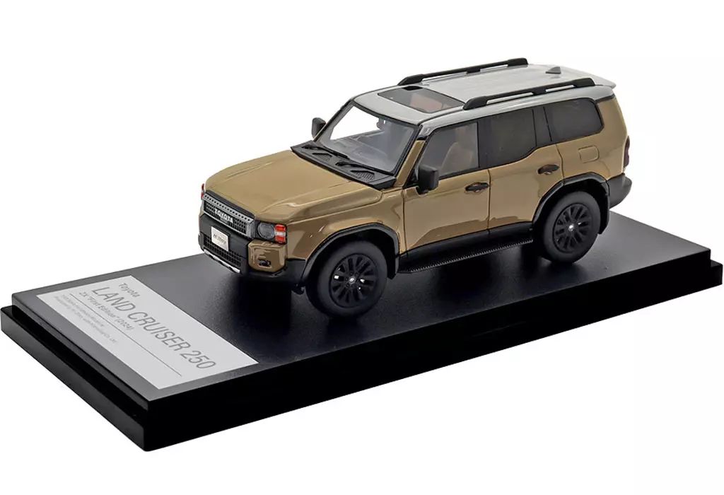 爆買い，新作】 【新品】ミニカー 1/43 Toyota LANDCRUISER 250 ZX